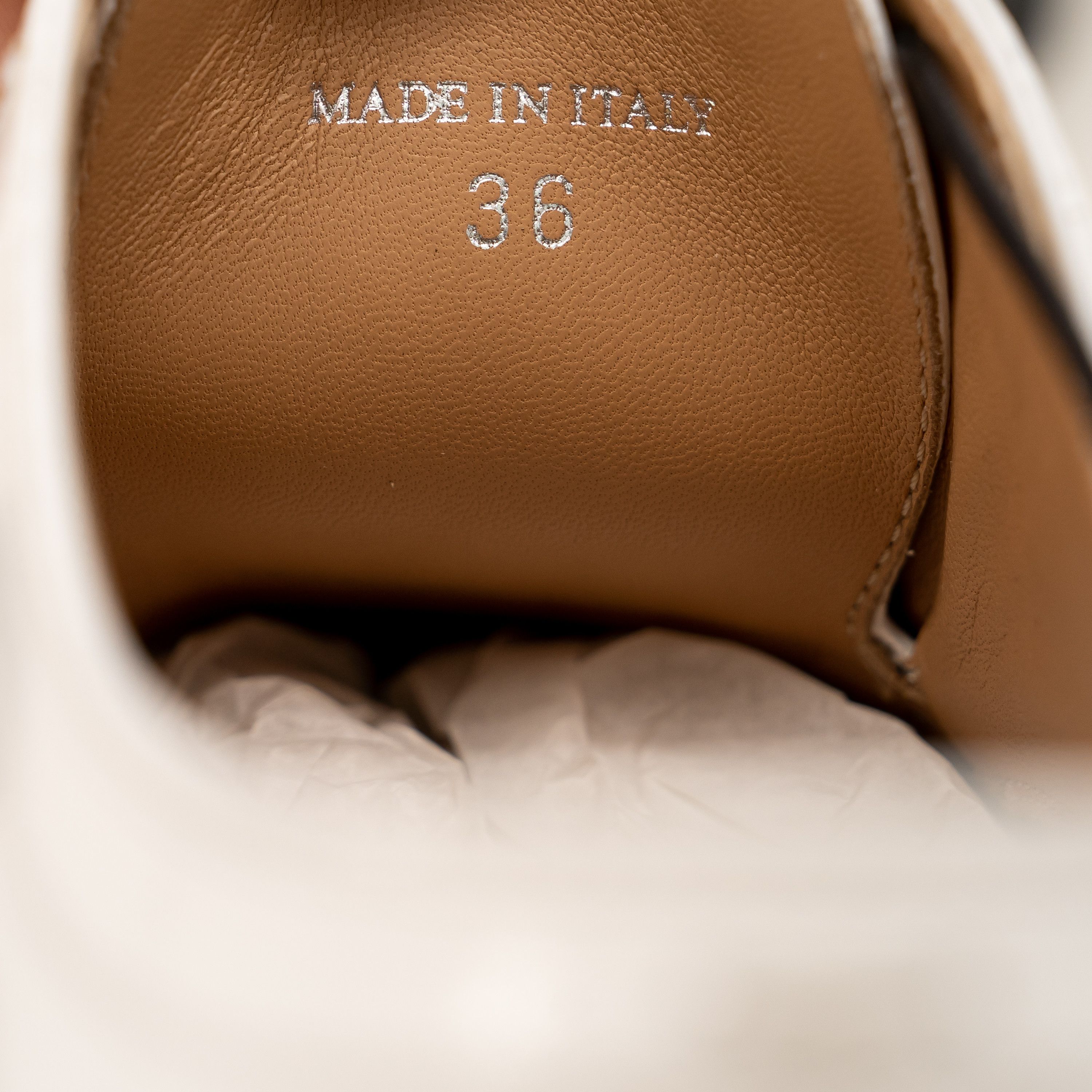 Maison Margiela 36 6 us Maison Margiela Tabi Lace-Ups Loafers White Leather Size US 6 / IT 36 - 8 Thumbnail
