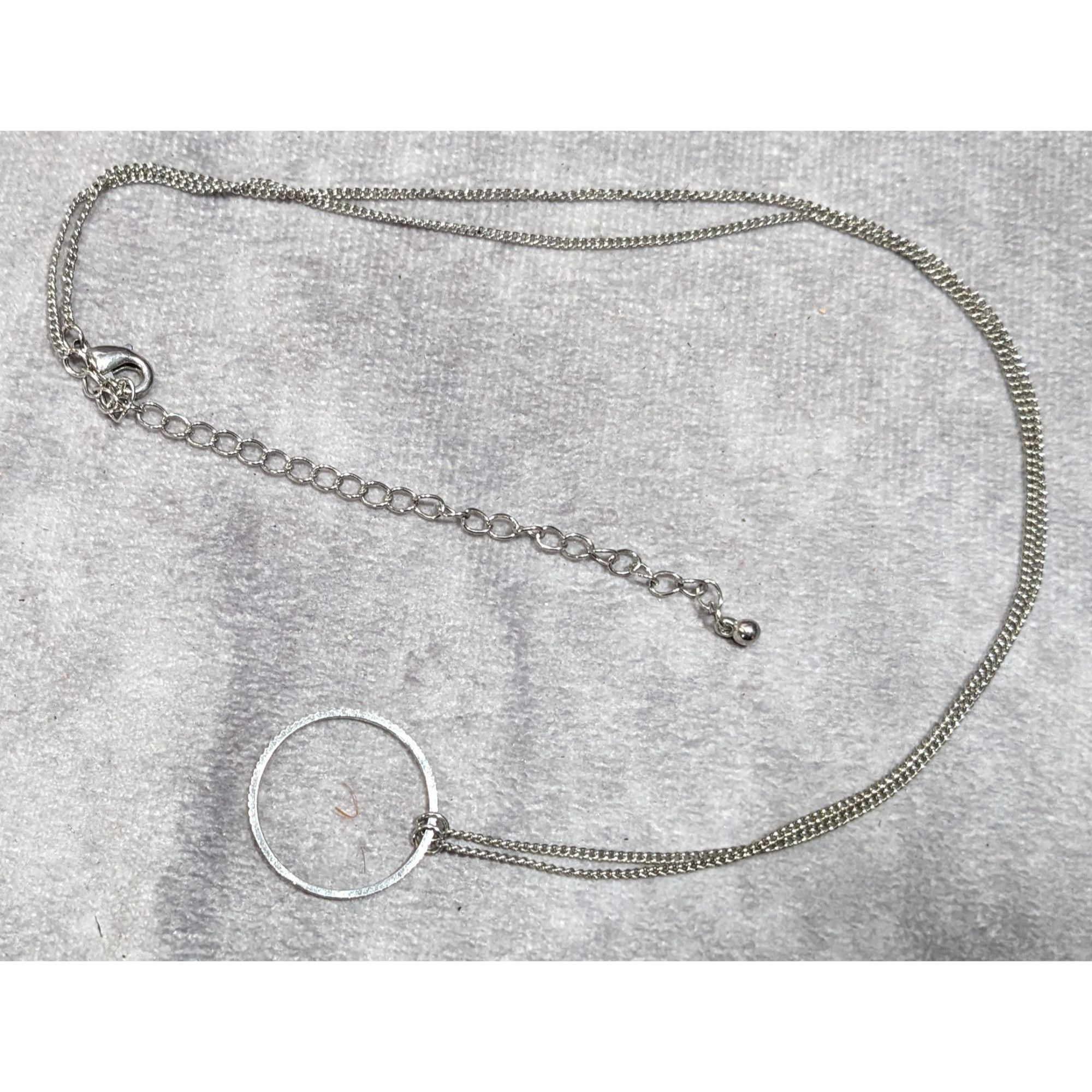 Other Minimalist Open Circle Silver Tone Pendant Necklace Size ONE SIZE - 6 Thumbnail