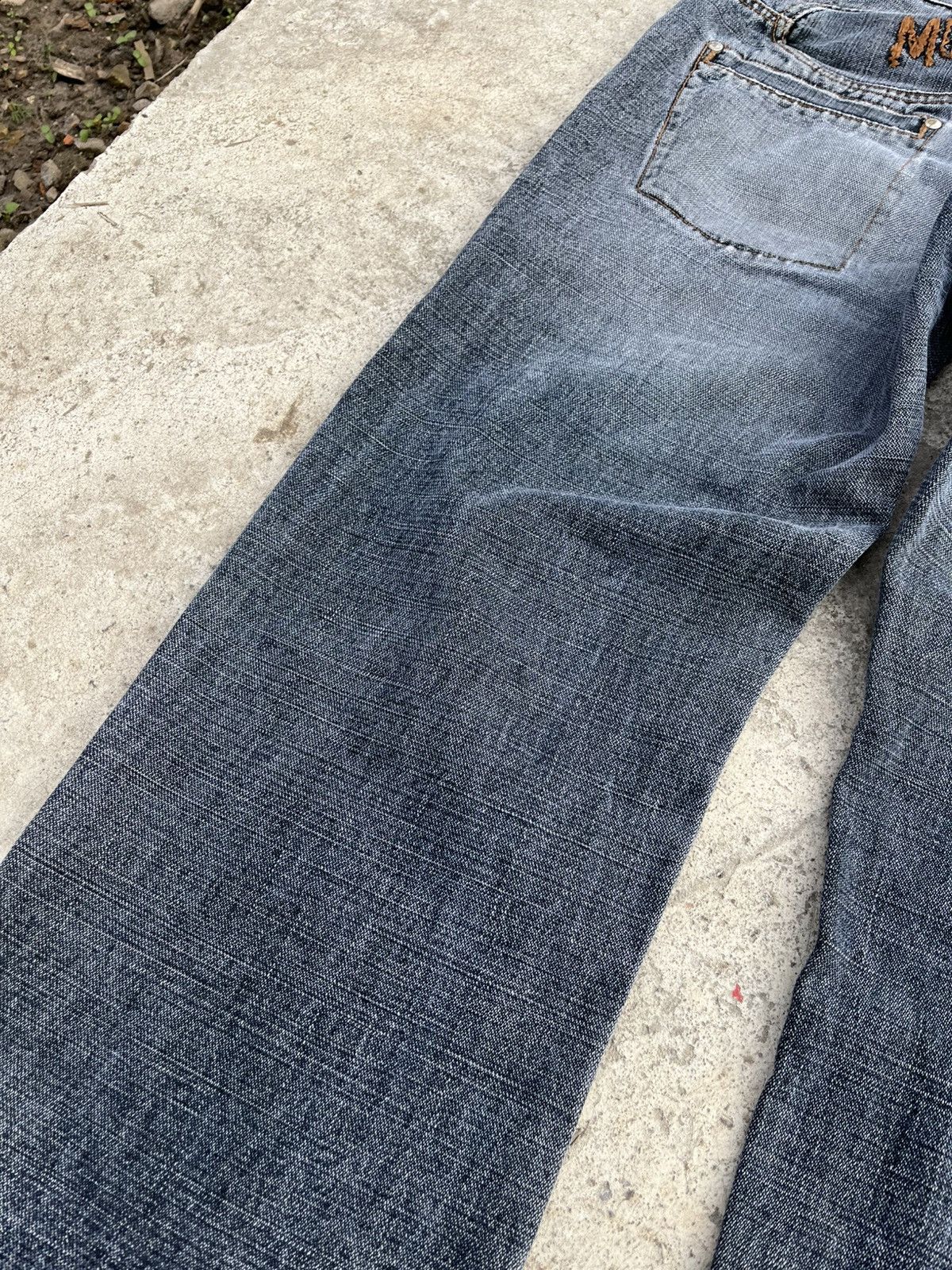 Japanese Brand × Moschino Moschino Vintage Big Logo Faded Distressed Denim Jeans Y2K Size US 30 / EU 46 - 8 Thumbnail