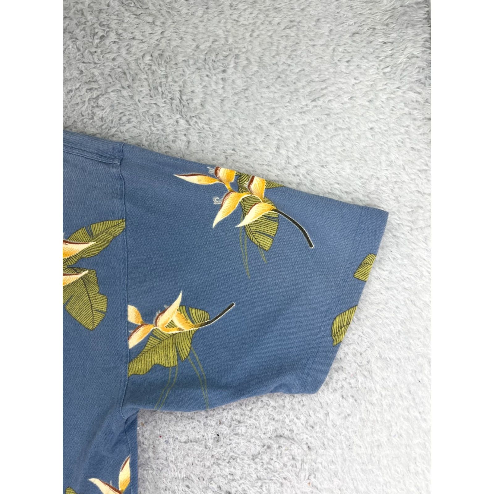 Tommy Bahama Tommy Bahama Polo Shirt Mens Large Blue Floral 100% Cotton Silk Blend Knit Regular Short Sleeve Upscale Casual Polo Mens L Blue Floral Modern Sports Size US L / EU 52-54 / 3 - 2 Thumbnail