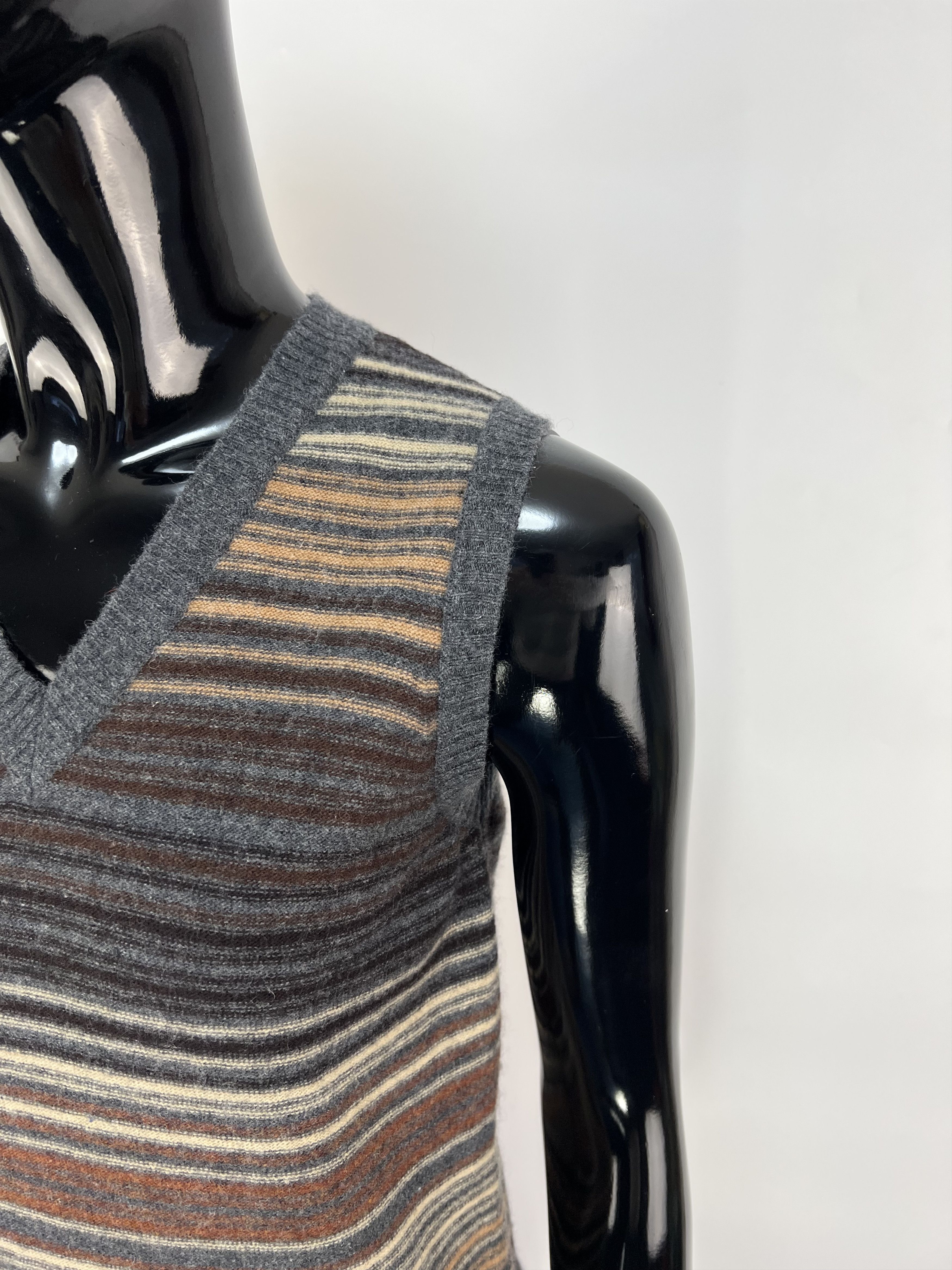 Dolce & Gabbana Dolce Gabbana Multicolor Striped Wool V-Neck Vest Size S / US 4 / IT 40 - 4 Thumbnail