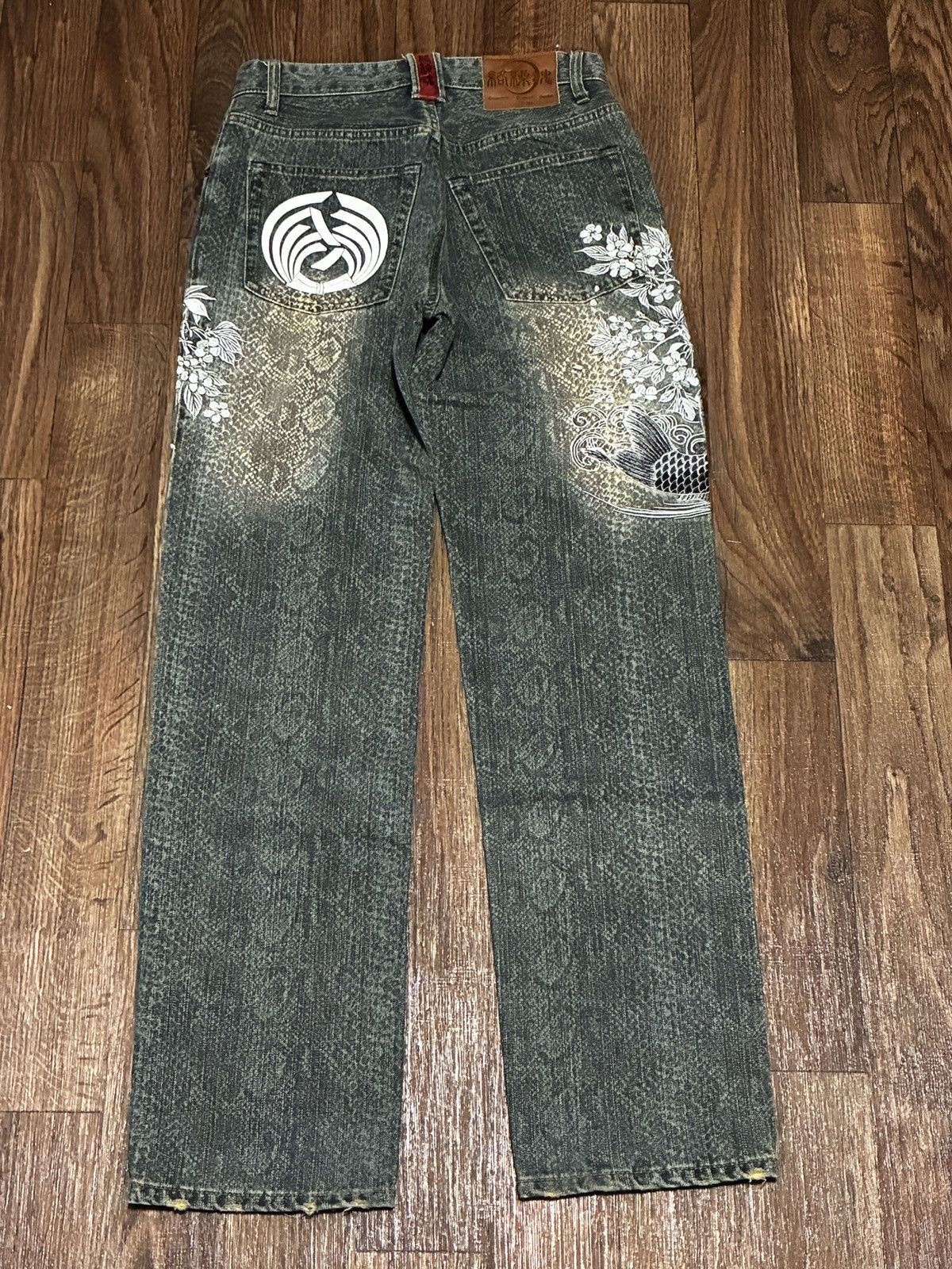 Karakuri Tamashii Vintage Kakakuri Tamashii Embroidered Jeans Size US 30 / EU 46 - 2 Thumbnail