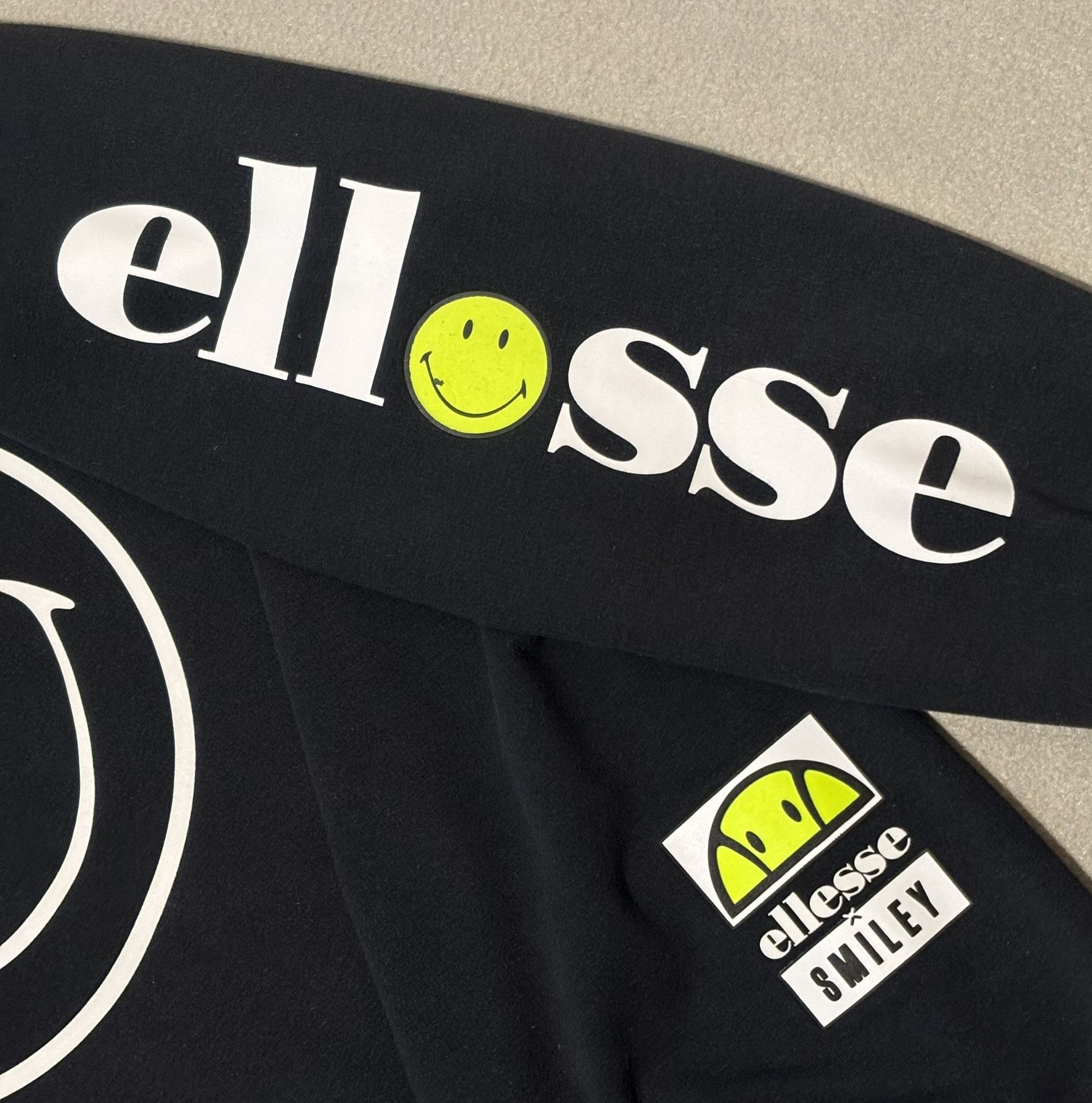 Ellesse Ellesse x Smiley sweatshirt size L Size US L / EU 52-54 / 3 - 7 Thumbnail