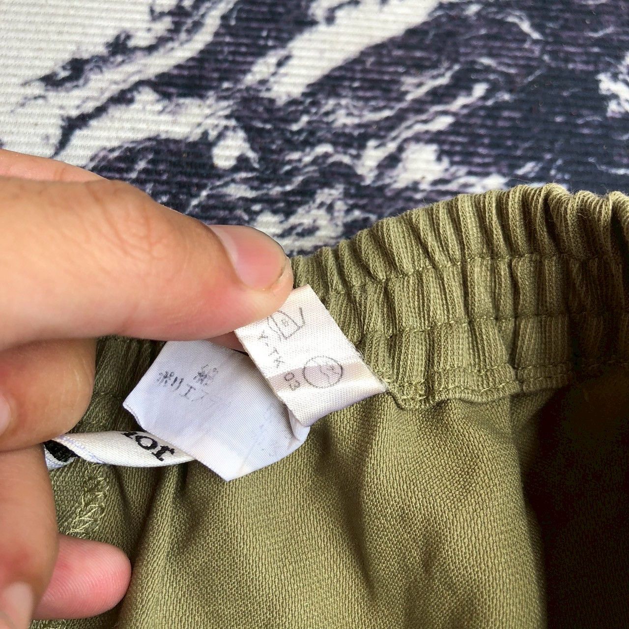 Christian Dior Monsieur Vintage 90s Christian Dior Sports Khaki Utility Shorts Size 27" / US 4 / IT 40 - 9 Thumbnail