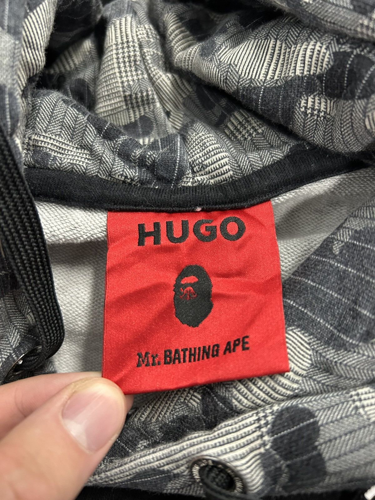 Bape × Hugo Bape X Hugo camo hoodie Size US XL / EU 56 / 4 - 5 Thumbnail
