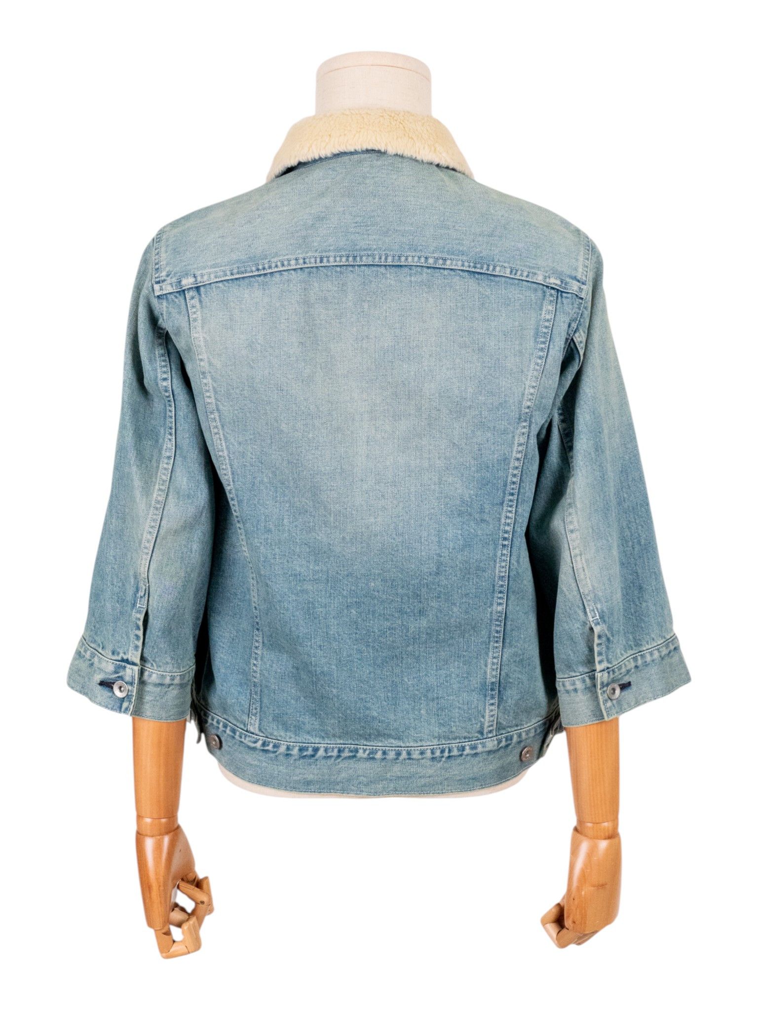 Sacai Sacai Blue Washed Denim Jackets With Fur Collar Size S / US 4 / IT 40 - 2 Thumbnail