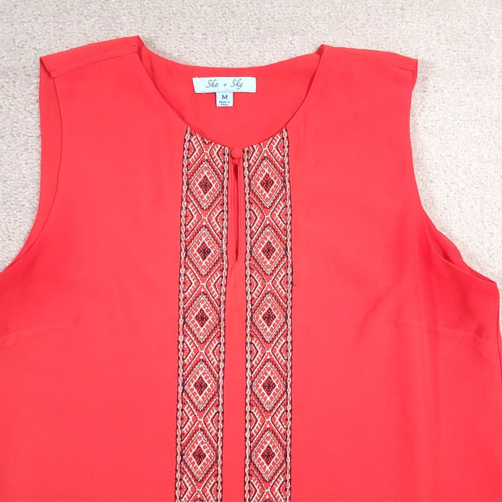 Vintage She Sky Tank Women's Medium Red Sleeveless Shirt Keyhole Neck Tiered Boho Aztec Size M / US 6-8 / IT 42-44 - 3 Thumbnail