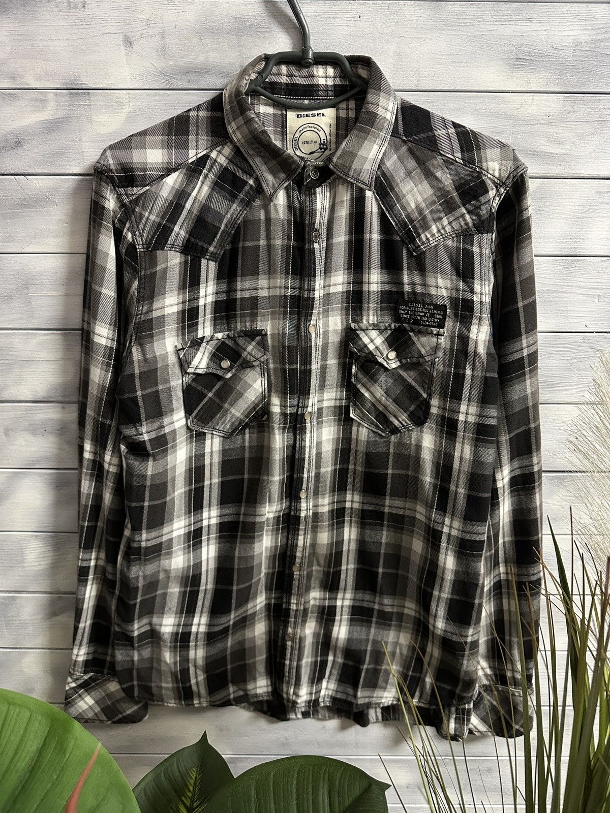 Diesel Rare Luxury Shirt Diesel Manufactured Y2K Style. Size US M / EU 48-50 / 2 - 1 Thumbnail