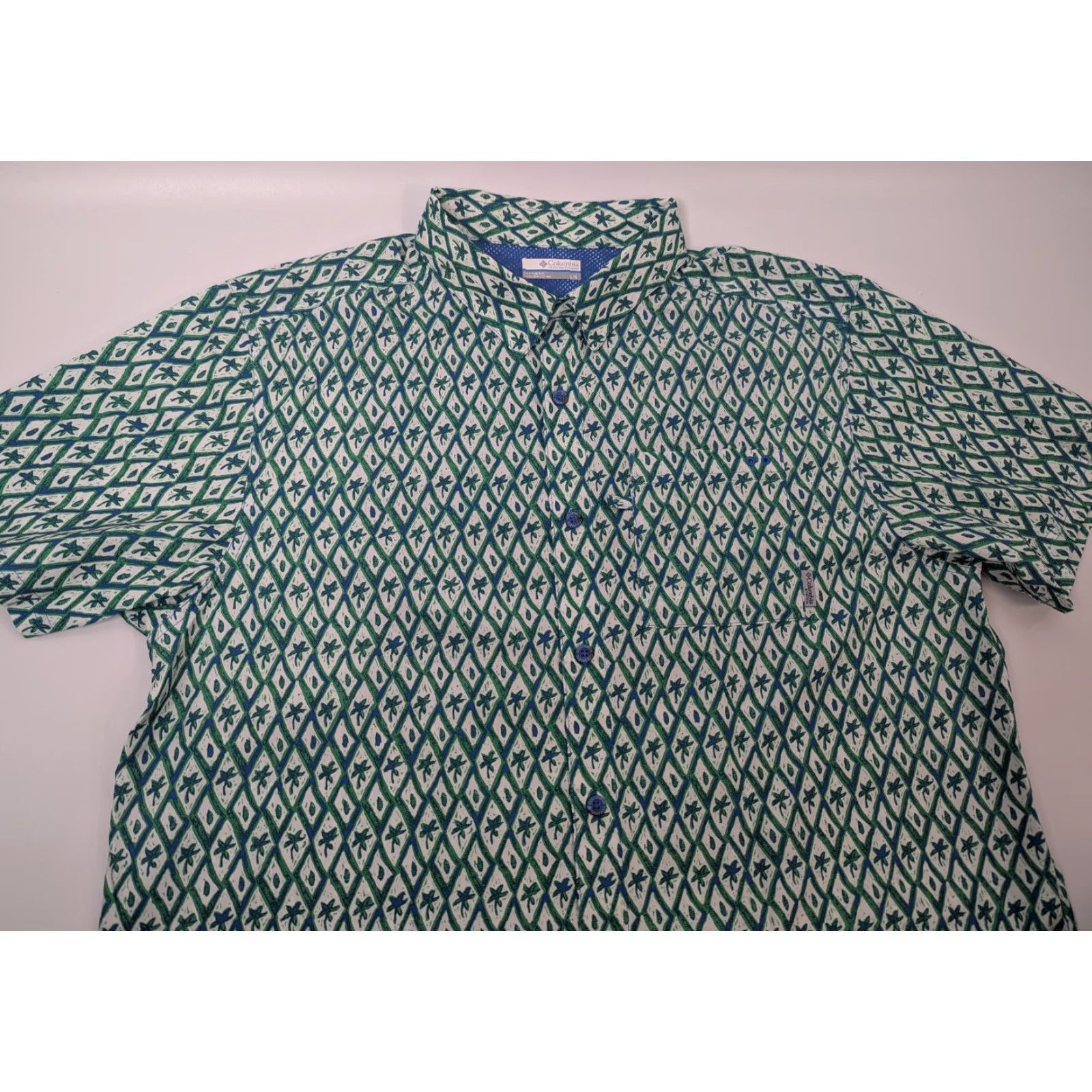 Vintage Columbia PFG Short Sleeve Shirt Mens Large Green Blue Outdoor Fishing Button Up Size US L / EU 52-54 / 3 - 2 Thumbnail