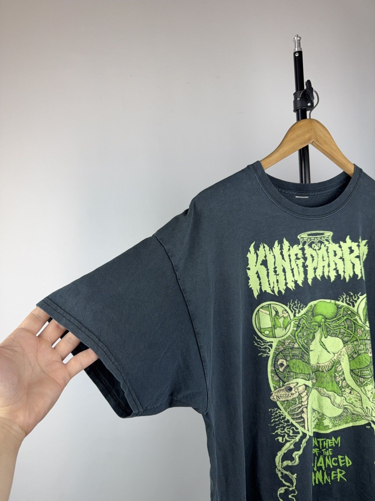 Band Tees King Parrot 2016 Dead Set Tour Tee Black Green Print Size US XXL / EU 58 / 5 - 3 Thumbnail