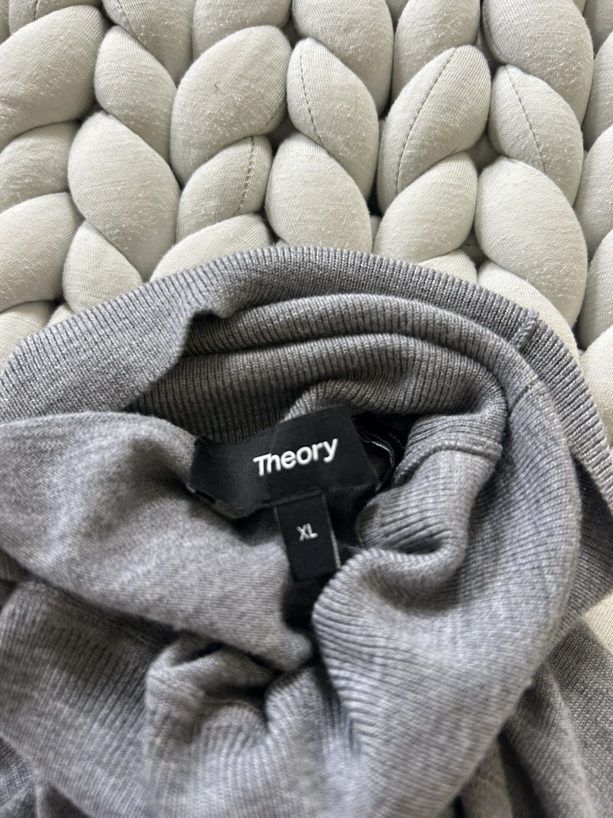 Theory Theory Crew Neck Size US XL / EU 56 / 4 - 5 Thumbnail