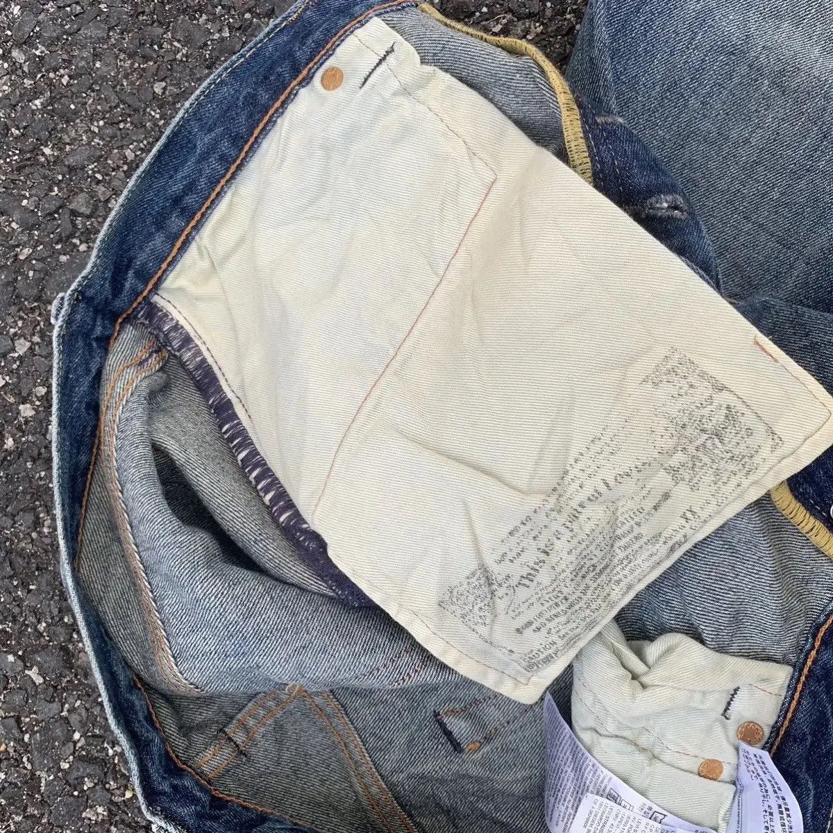 Levi's Levi’s 501 NICE FADING Jeans 32x32 Levis Denim Levi Pants Size US 32 / EU 48 - 9 Thumbnail