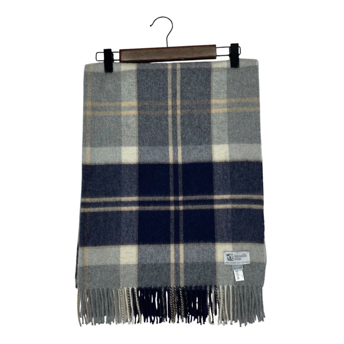 Johnstons Of Elgin Vintage Johnston Of Elgin Large Scarf Muffler Size ONE SIZE - 3 Thumbnail