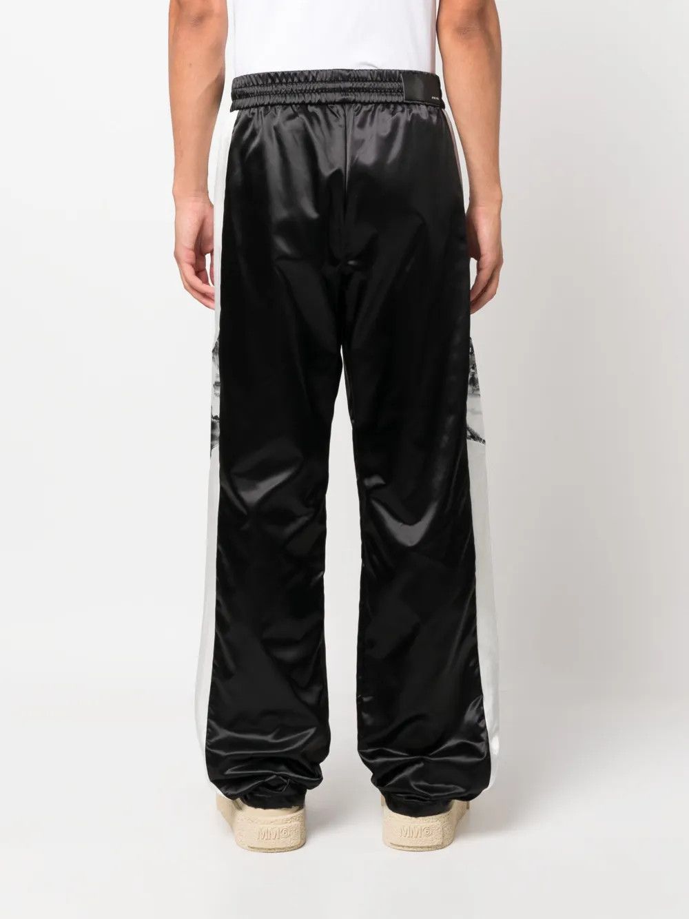 Amiri o1y0525 Logo Jogger & Sweatpant in Black Size US 32 / EU 48 - 4 Thumbnail