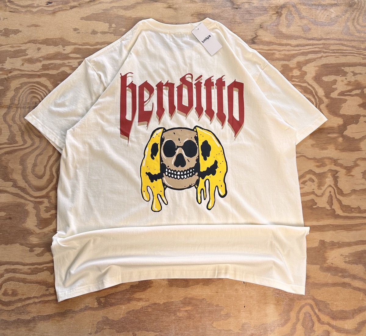 Other BENDITTO Threads Skull , Streetwear Shirt | Cream Tee XXL | Size US XXL / EU 58 / 5 - 3 Thumbnail