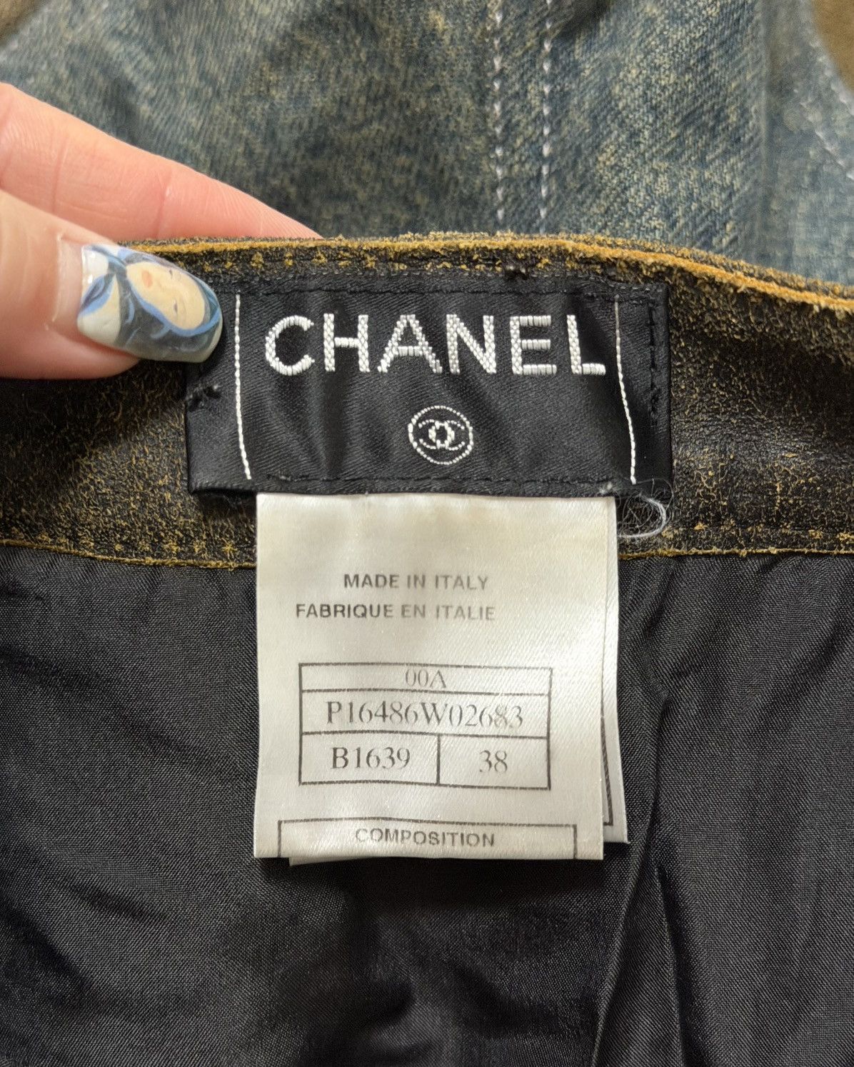 Chanel CHANEL Fall Winter 2000 Leather × Denim Hybrid Shorts Size 27" / US 4 / IT 40 - 5 Thumbnail