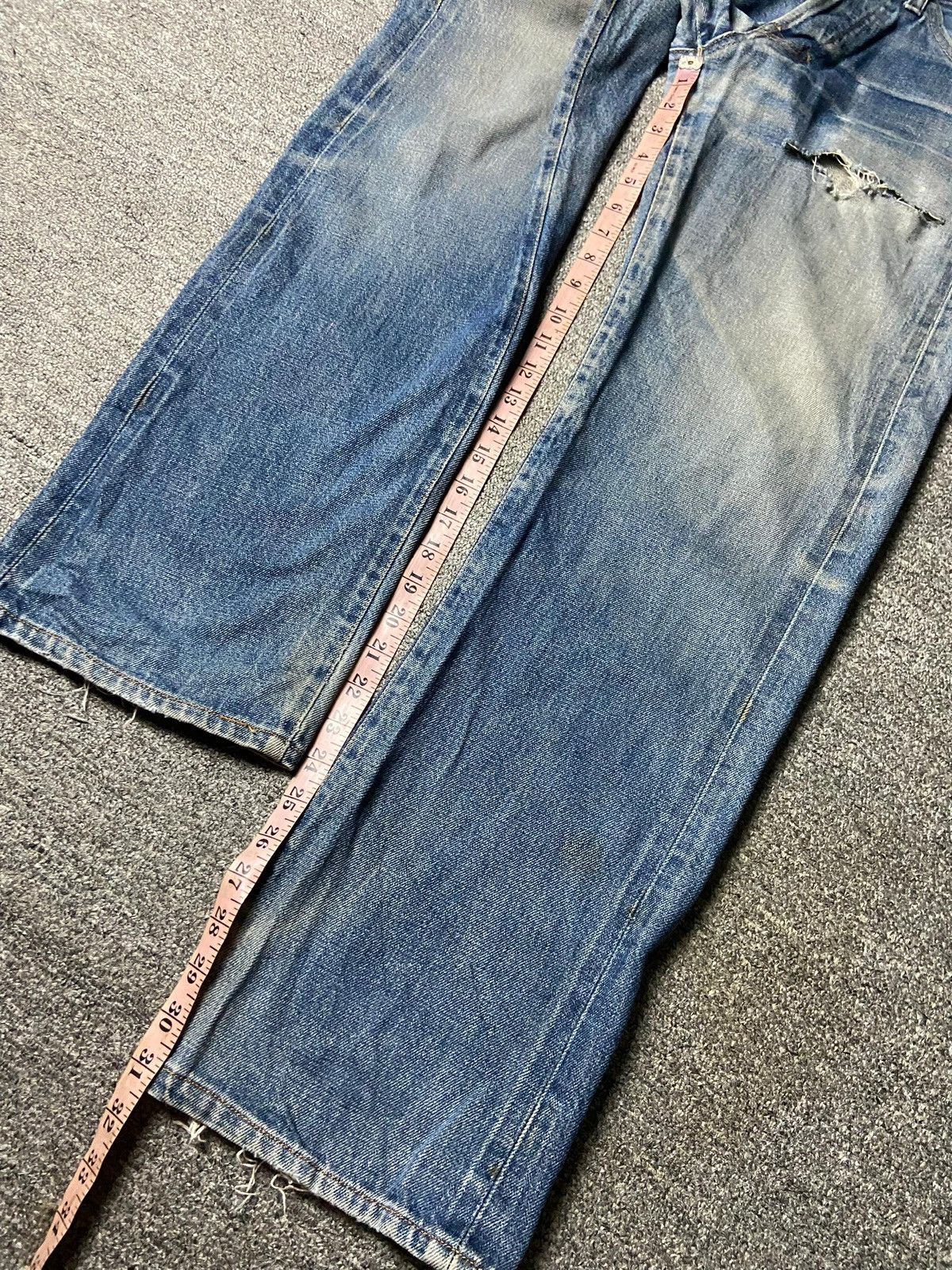 Japanese Brand Antimode Japanese Brand Distressed Jeans (165) Size US 29 - 8 Thumbnail