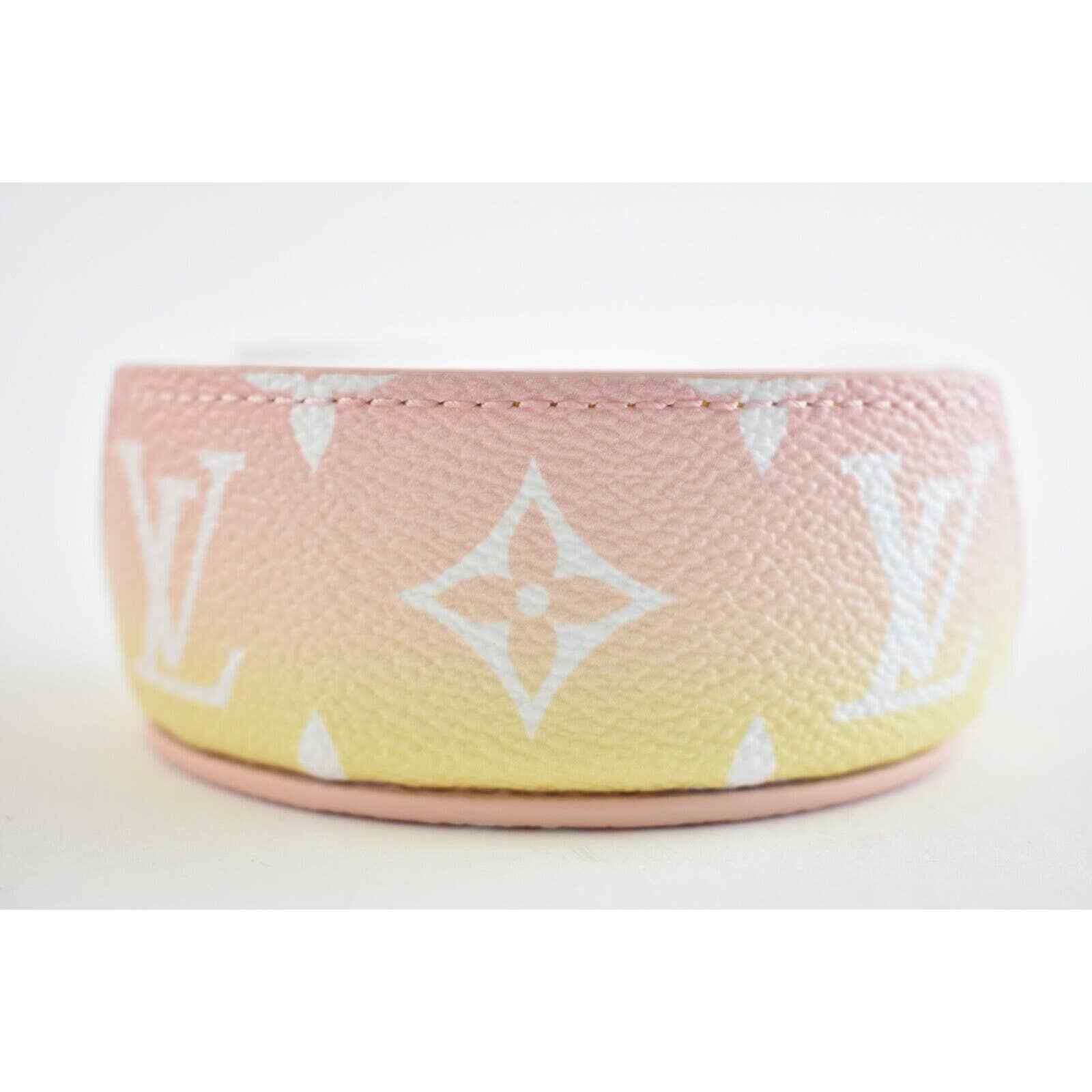 Louis Vuitton Louis Vuitton Coasters Logo LV Plexiglass Gradient GI0617 Size ONE SIZE - 6 Thumbnail