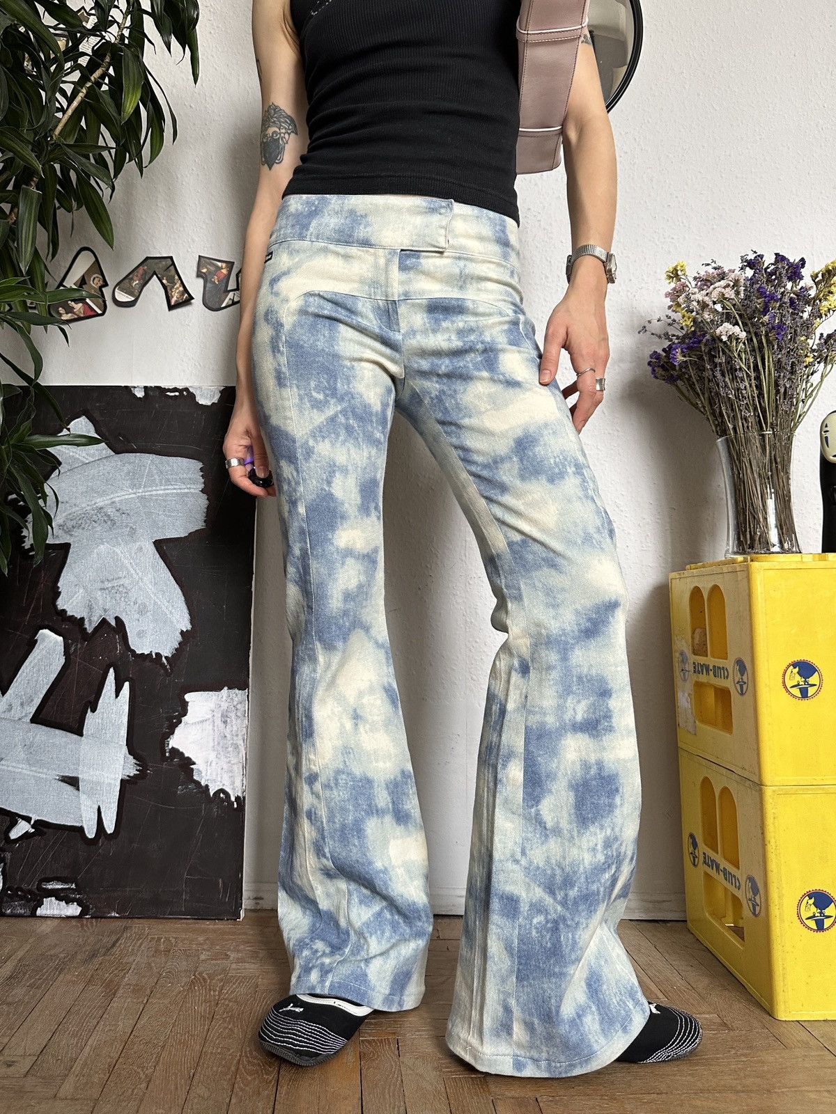 Japanese Brand × Seditionaries Flare jeans clouds low waist grunge vintage bootcut 00s Size 30" / US 8 / IT 44 - 6 Thumbnail