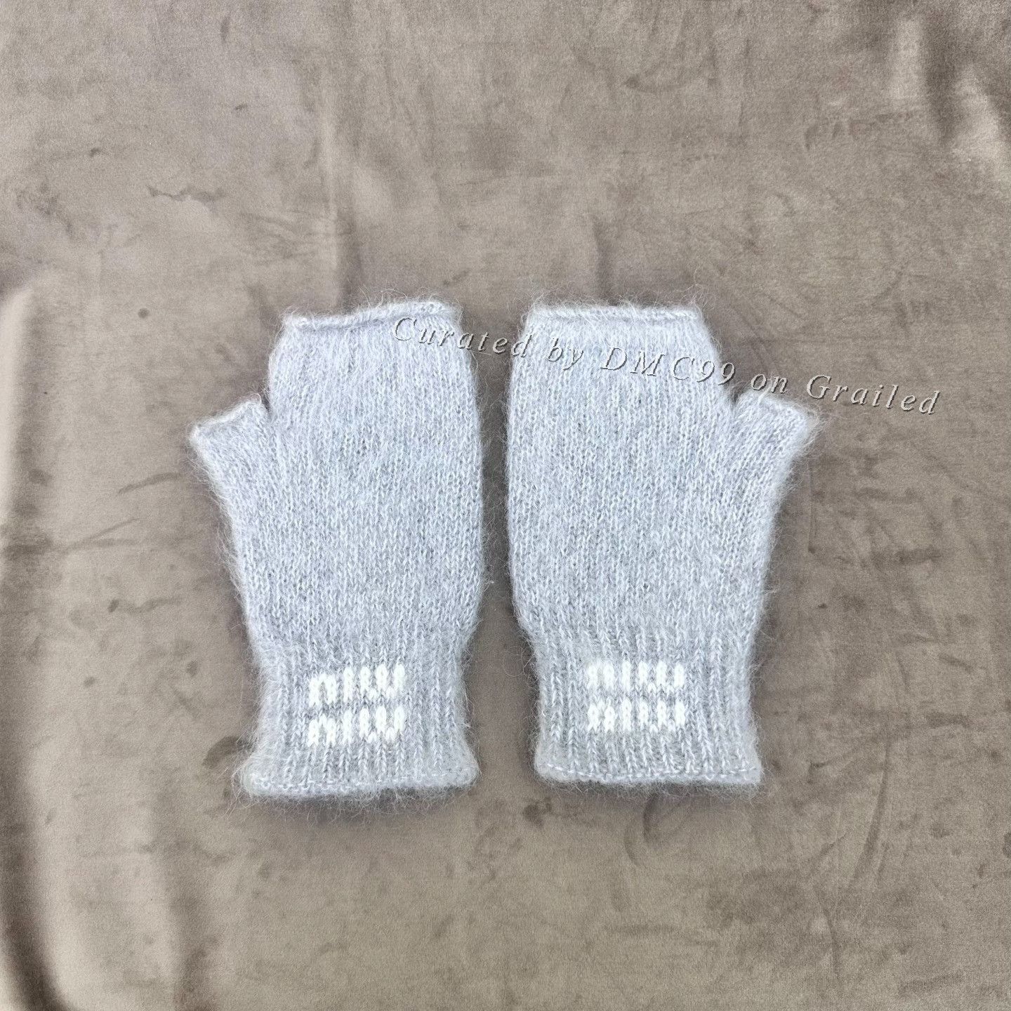 Miu Miu Miumiu Mohair Blend Fingerless Knit Gloves S Size ONE SIZE - 1 Thumbnail