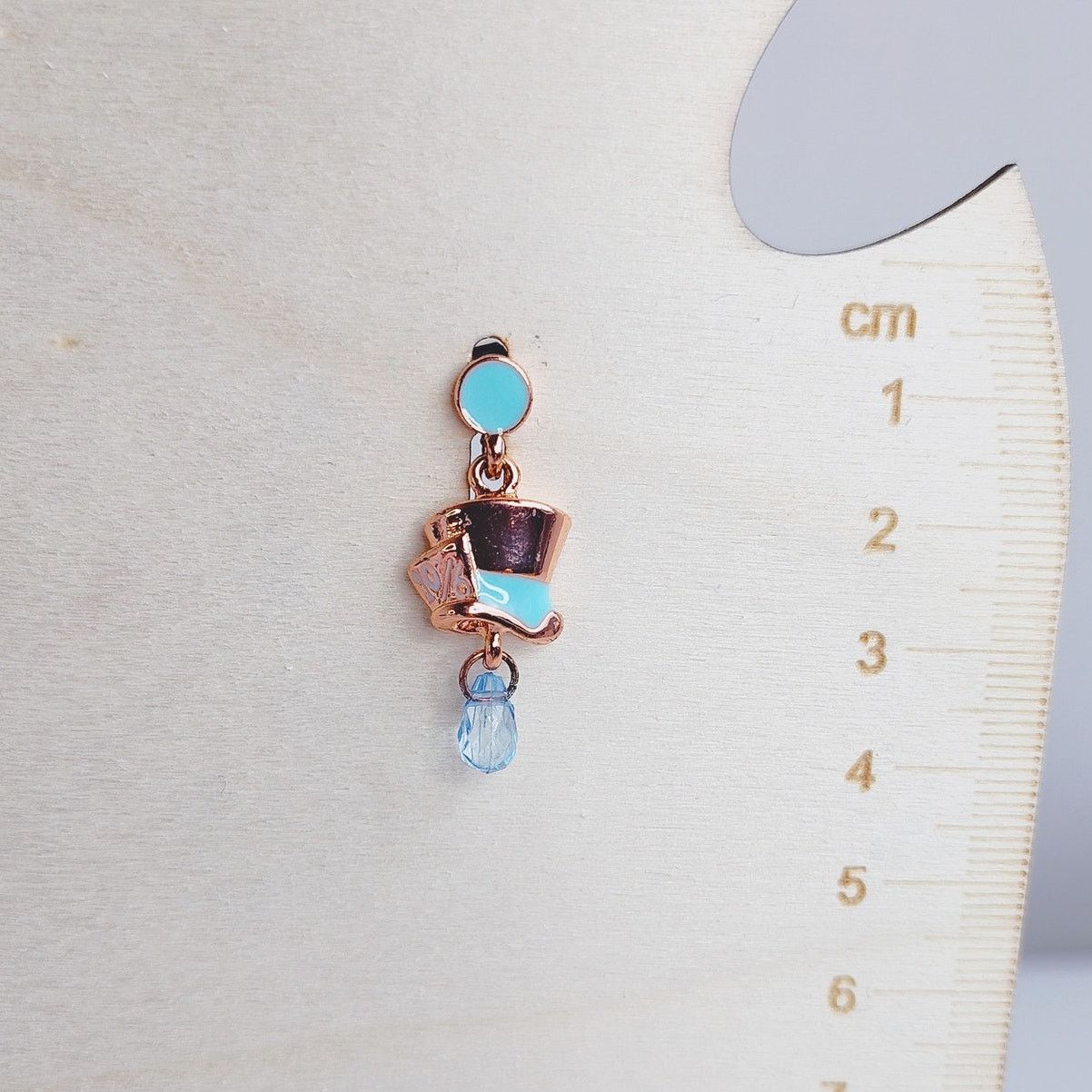 Disney Disney Parks Mad Hatter Rose Gold Earrings Stud NIB RARE Size ONE SIZE - 7 Thumbnail