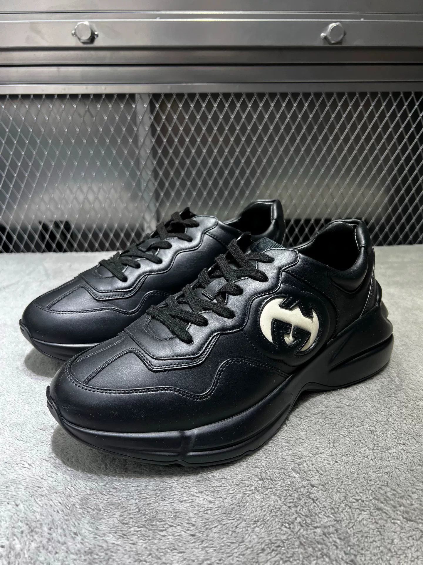 Gucci Gucci Leather Black Lowtop Sneakers 41 Men Size US 8.5 / EU 41-42 - 1 Thumbnail