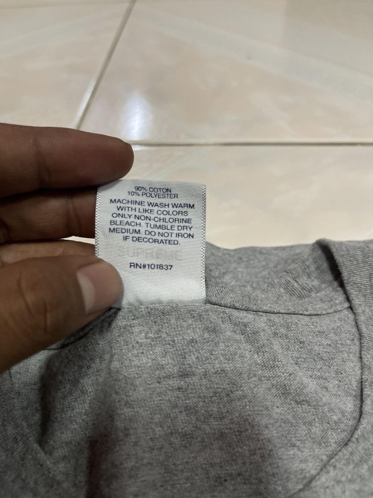 Supreme Supreme FW19 Queen Tee🔥🔥🔥 Size US M / EU 48-50 / 2 - 9 Thumbnail