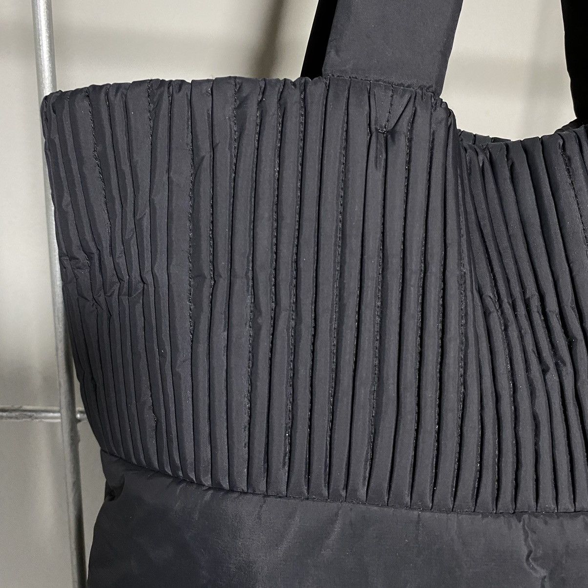 Emporio Armani EMPORIO ARMANI Black Quilted Tote Bag Size ONE SIZE - 4 Thumbnail