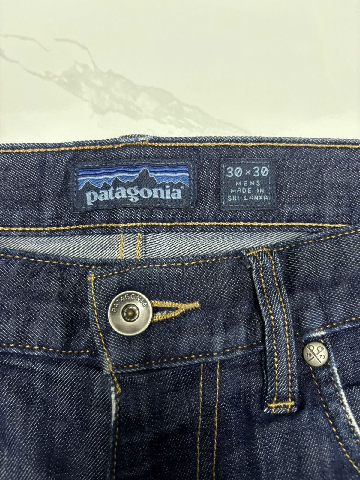 Patagonia PATAGONIA Blue Jeans Distressed Denim Size US 32 / EU 48 - 9 Thumbnail