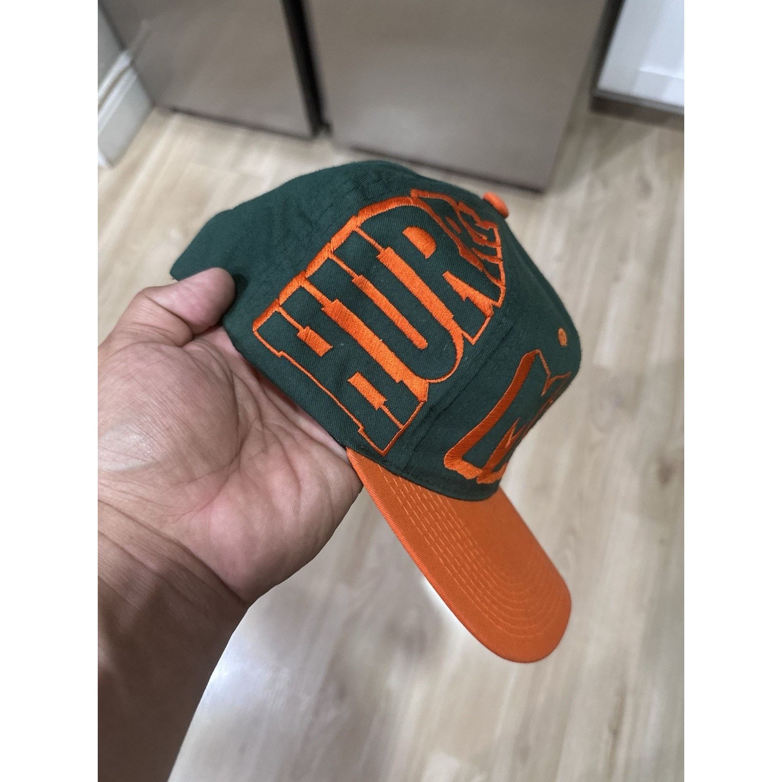 & Other Stories Vintage 1990s Miami Hurricanes Spellout Snapback Hat Size ONE SIZE - 2 Thumbnail