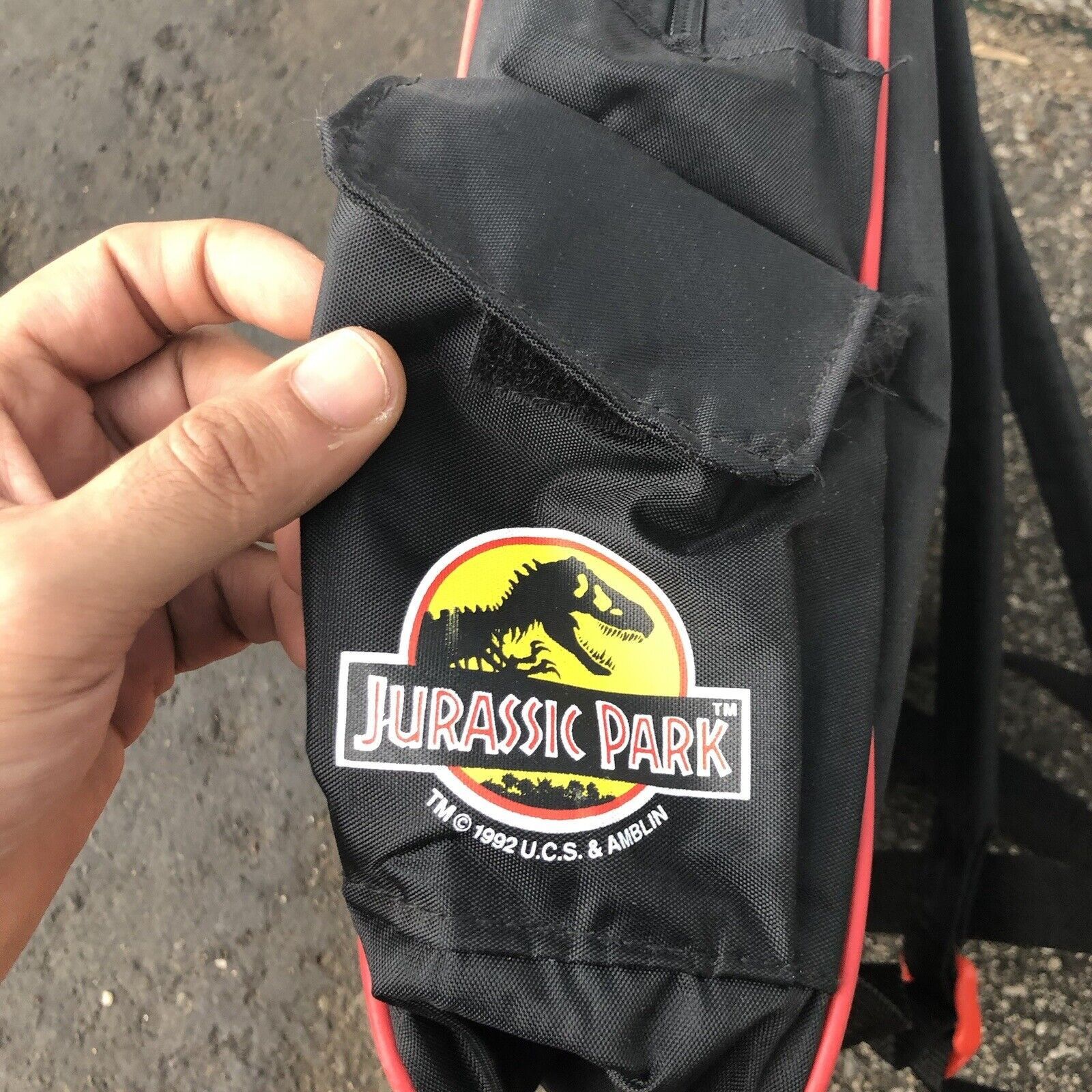 Vintage Vintage 1993 Jurassic Park Backpack Velociraptor Black Red Size ONE SIZE - 3 Thumbnail