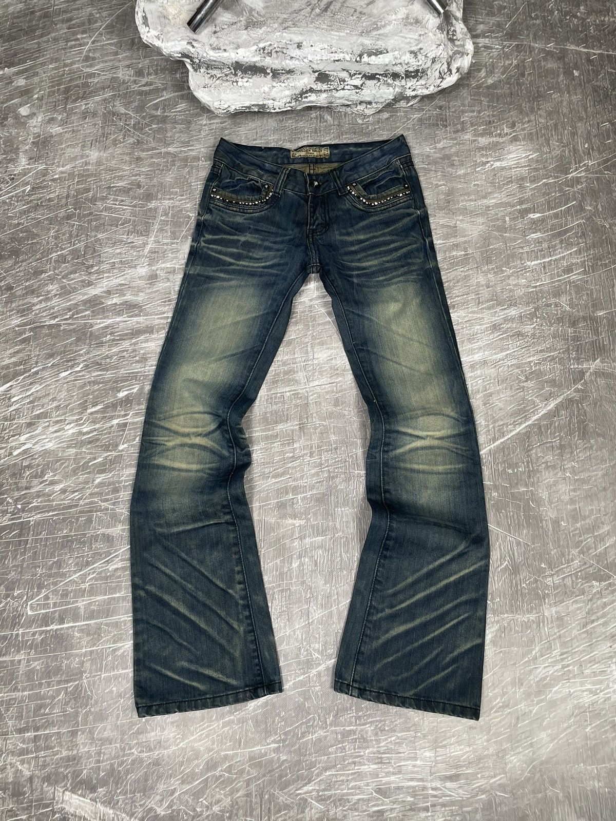 If Six Was Nine × Japanese Brand Vintage Y2K Fade Distressed Rhinestones Bootcut Jeans Size 27" / US 4 / IT 40 - 3 Thumbnail