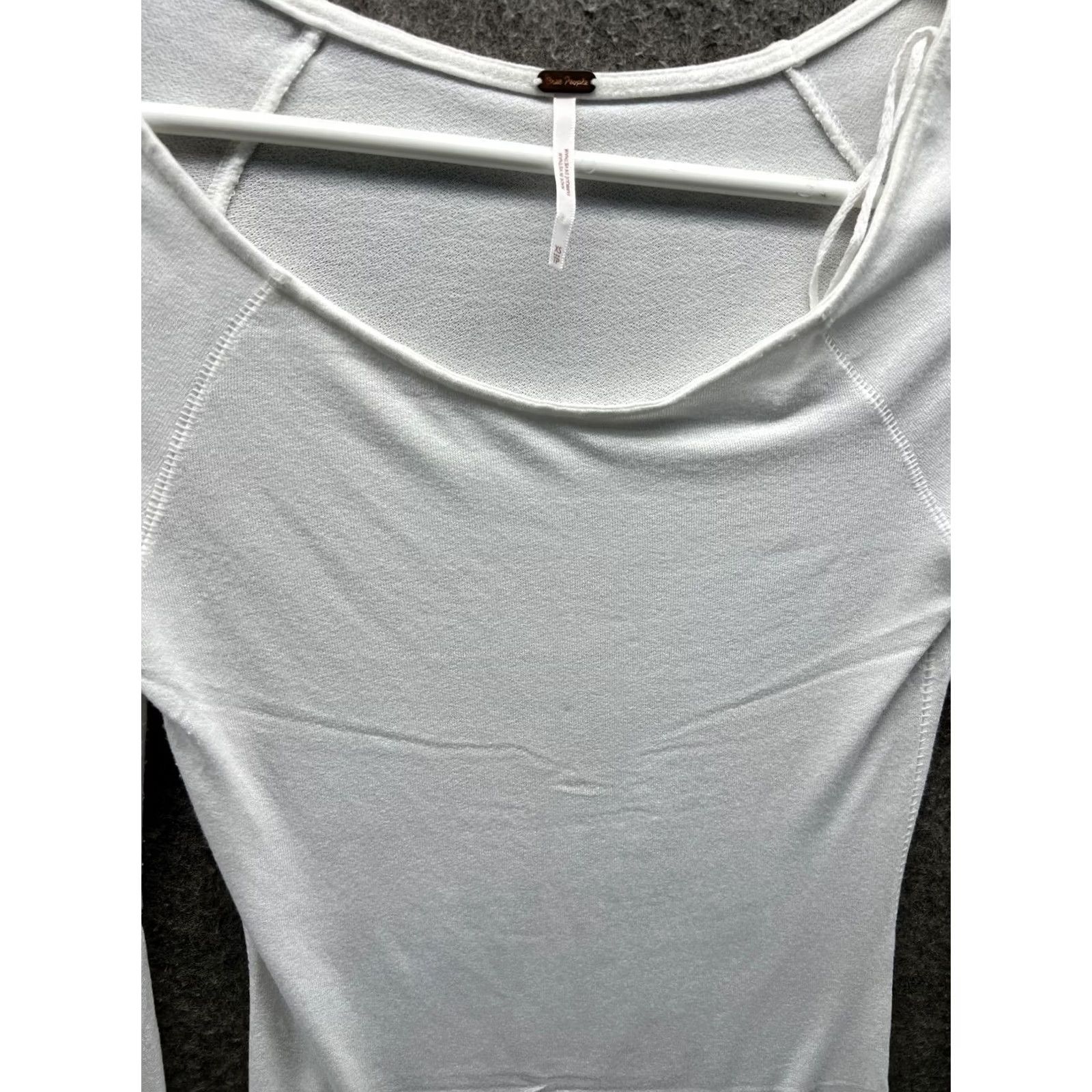 Free People Free People Shirt Womens XS White Jersey Top Scoop Neck Long Balloon Sleeve Size XS / US 0-2 / IT 36-38 - 6 Thumbnail