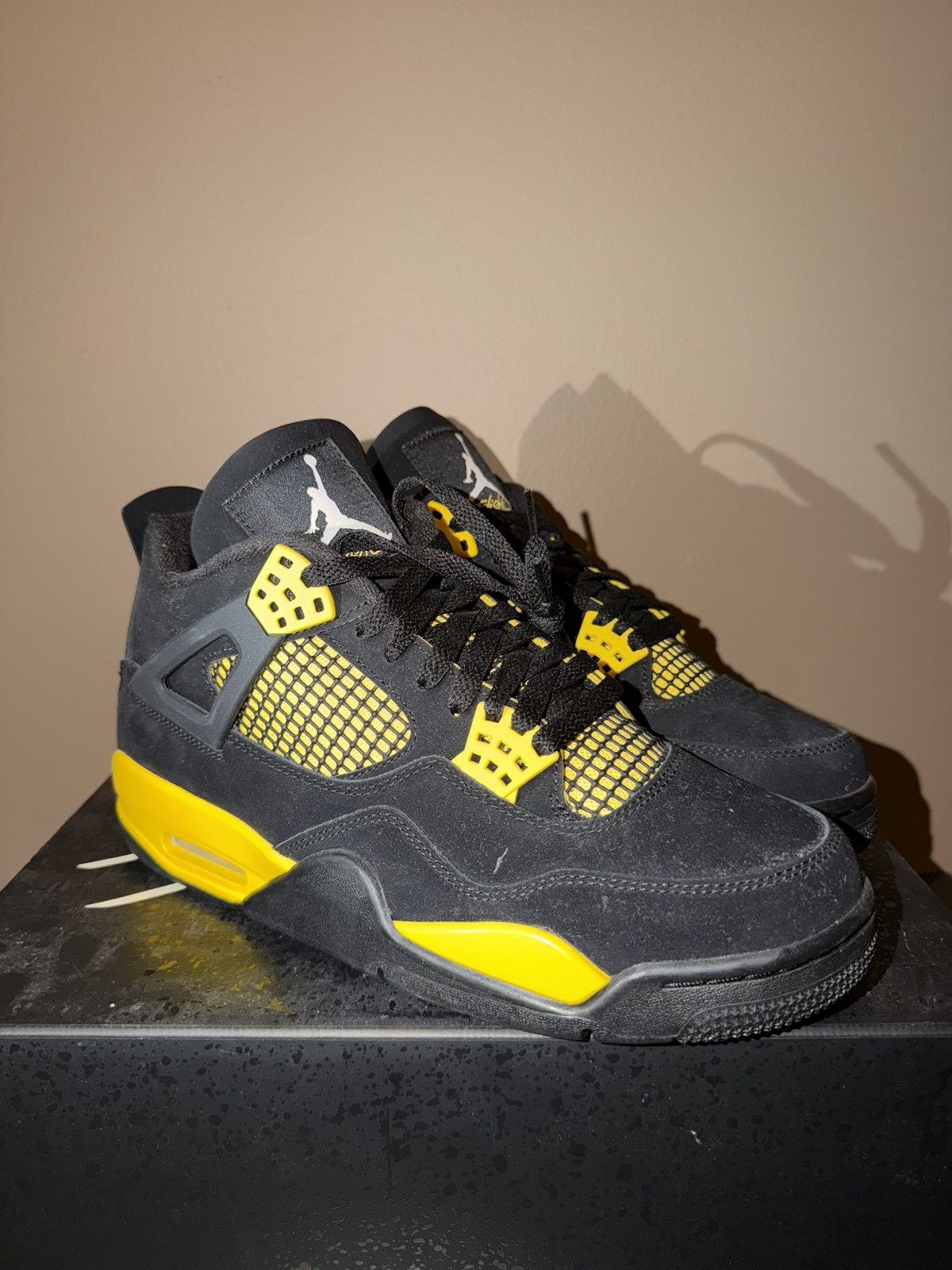 Jordan 4 Thunder Brand new in box