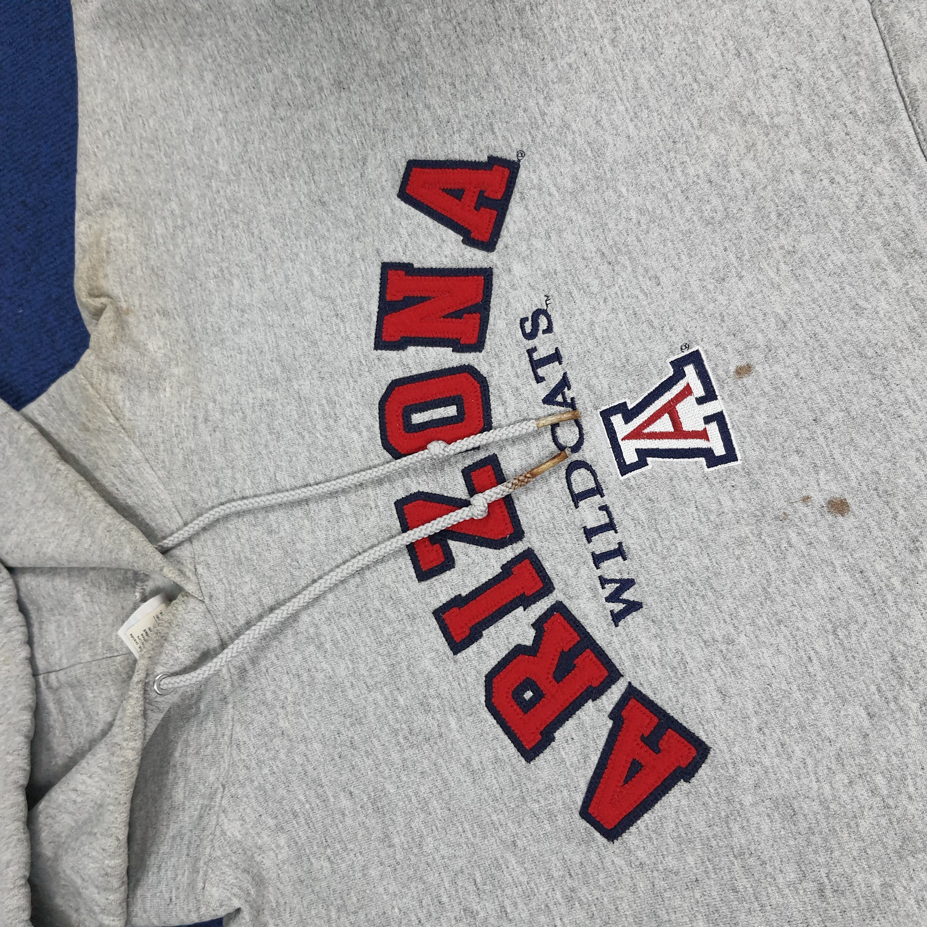 Champion × NBA × Vintage Vintage Champion Arizona Wildcats Basketball NBA Hoodie Size US XL / EU 56 / 4 - 2 Thumbnail