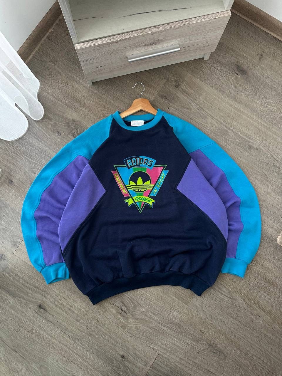 Adidas × Vintage Vintage Adidas Sportswear 90’s Center Logo Sweatshirt Size US L / EU 52-54 / 3 - 1 Thumbnail