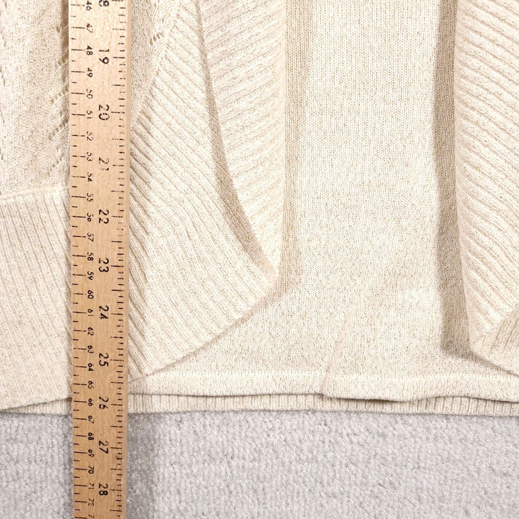 Basic Editions Basic Editions Cardigan Sweater Shirt Women's Large Beige Glitter Studded Closed Shirt Womens Large Beige Glitter Studded Cardigan Size L / US 10 / IT 46 - 7 Thumbnail