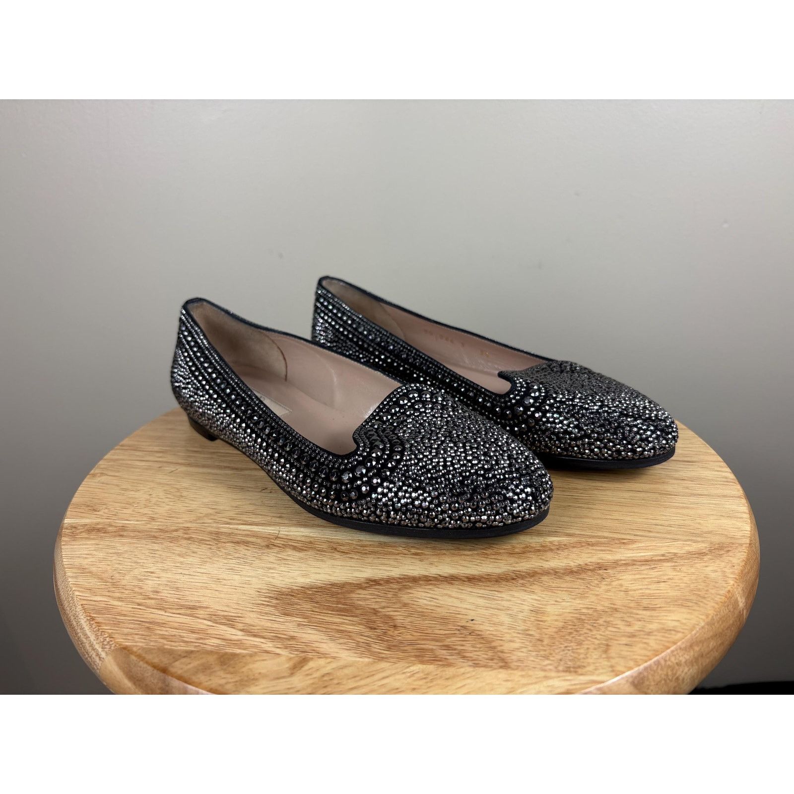 Valentino Authentic Valentino Garavani Silver Studded Flat Size US 5 / IT 35 - 1 Thumbnail