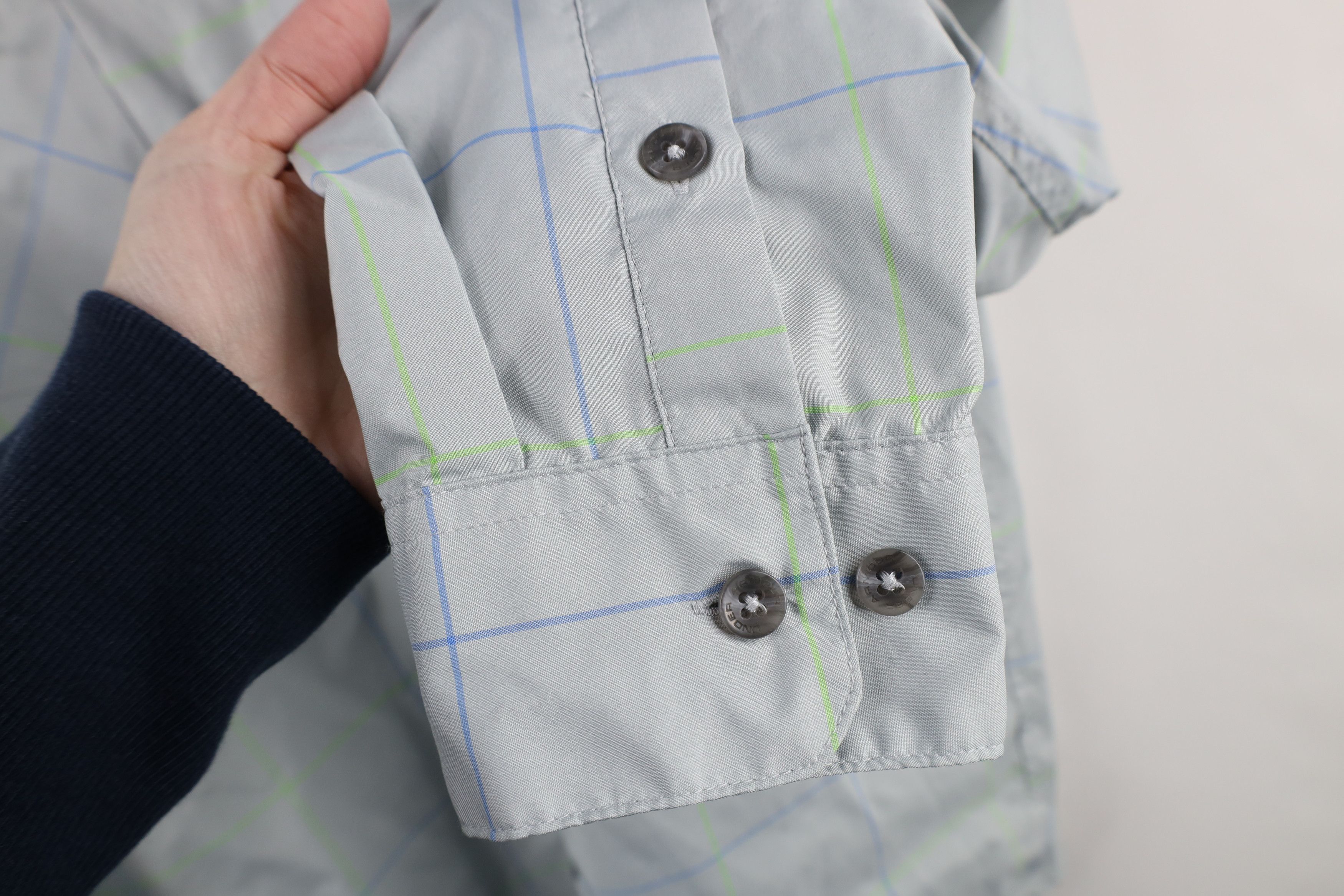 Under Armour × Vintage Under Armour Loose Tech Collared Button Shirt Gray Plaid Size US M / EU 48-50 / 2 - 6 Thumbnail