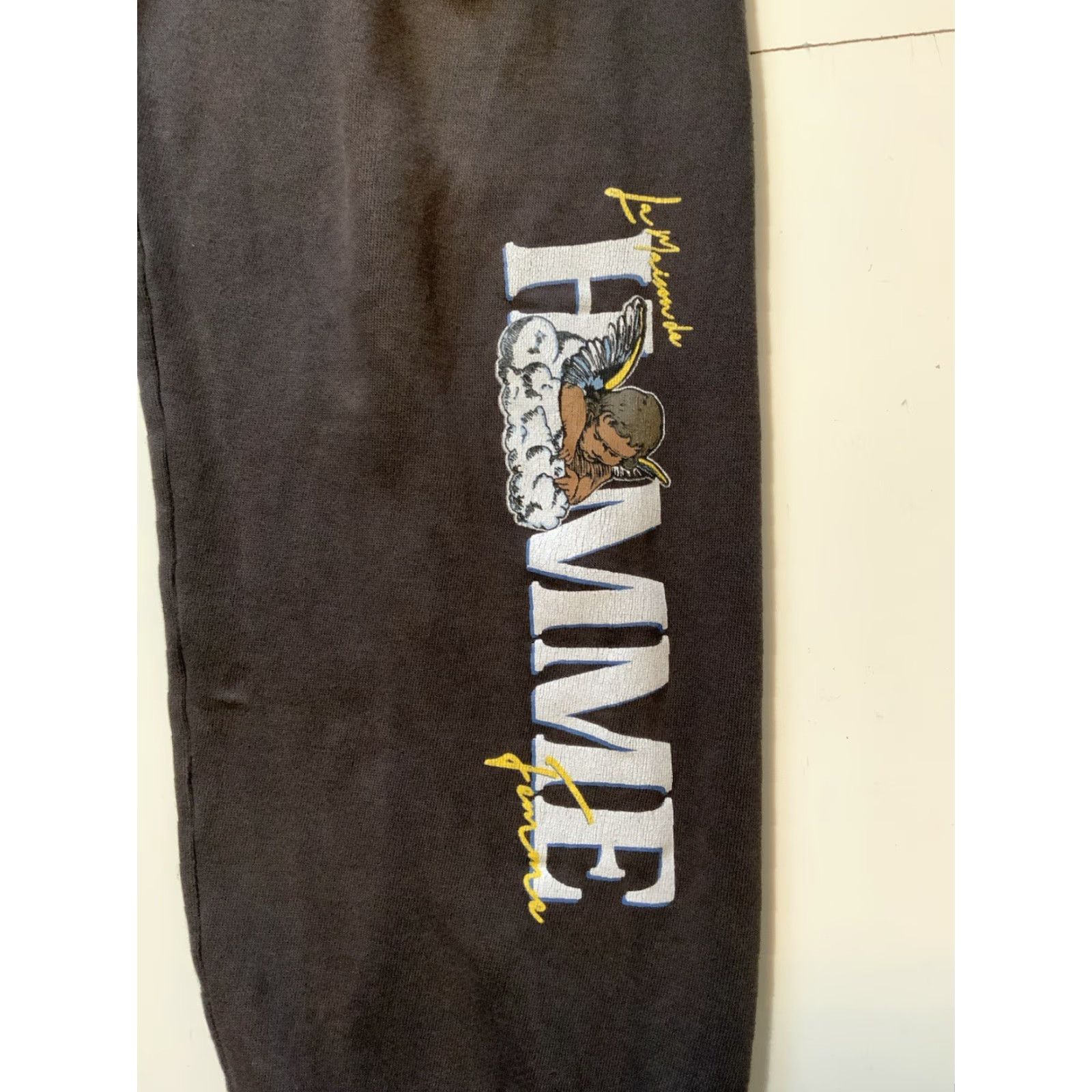 Vintage VINTAGE Homme Femme LA Maison Fleece Cherub Angel Graphic Jogger Sweatpants XL Brown Men Sweatpants XL Brown Angel Graphic Joggers Size US 36 / EU 52 - 7 Thumbnail