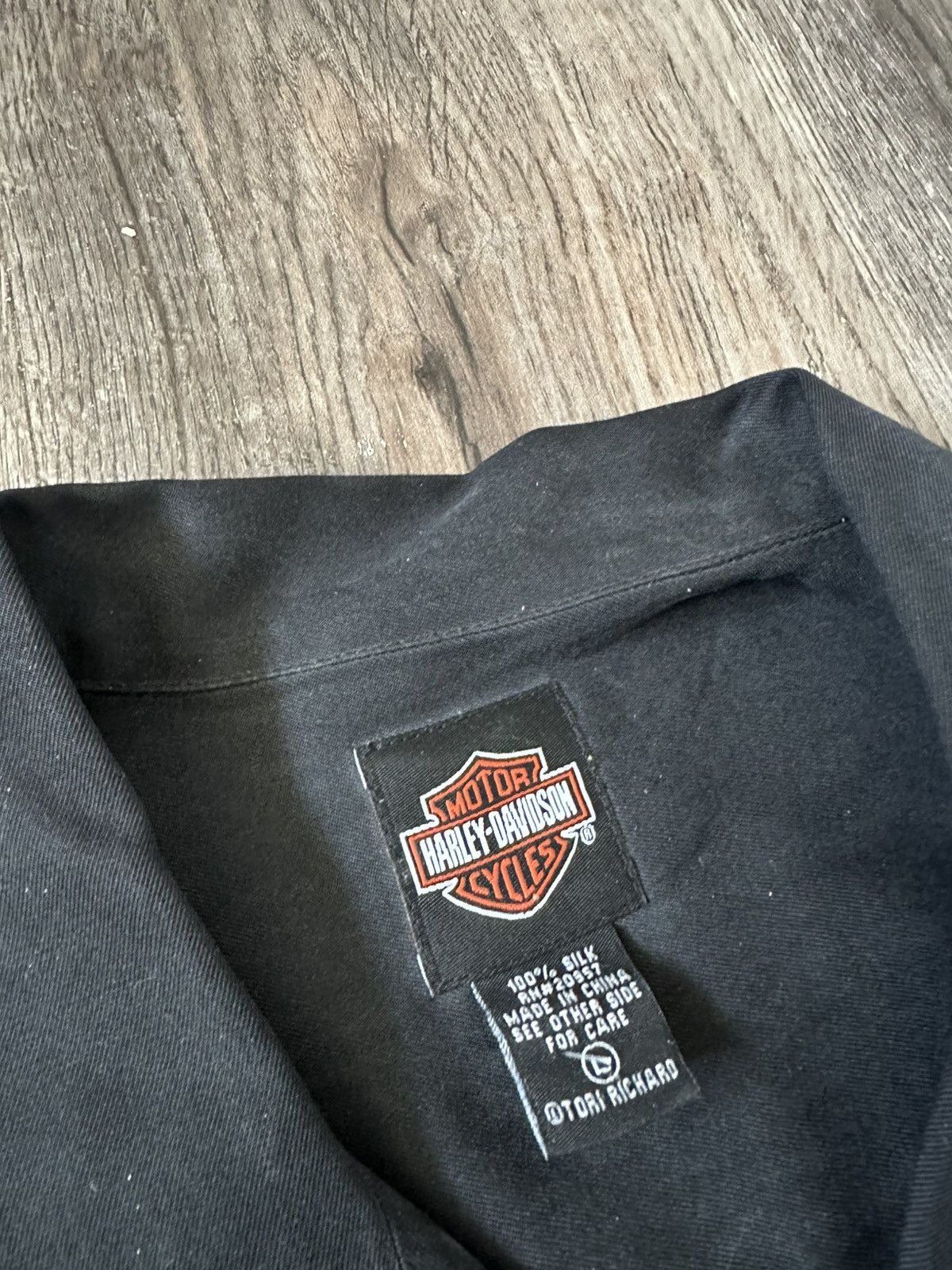 Vintage Vintage Harley Davidson Hawaii Rock Shirt Size US XL / EU 56 / 4 - 7 Thumbnail