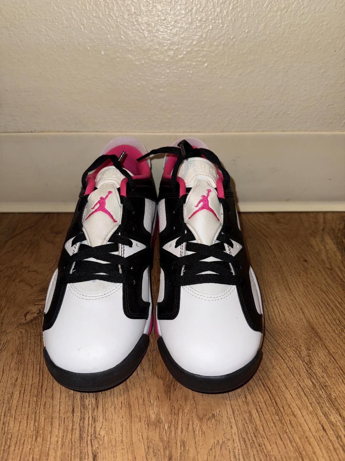 Nike Jordan 6 Retro Low Fierce Pink (Gs) Size US 6.5 / IT 36.5 - 4 Thumbnail