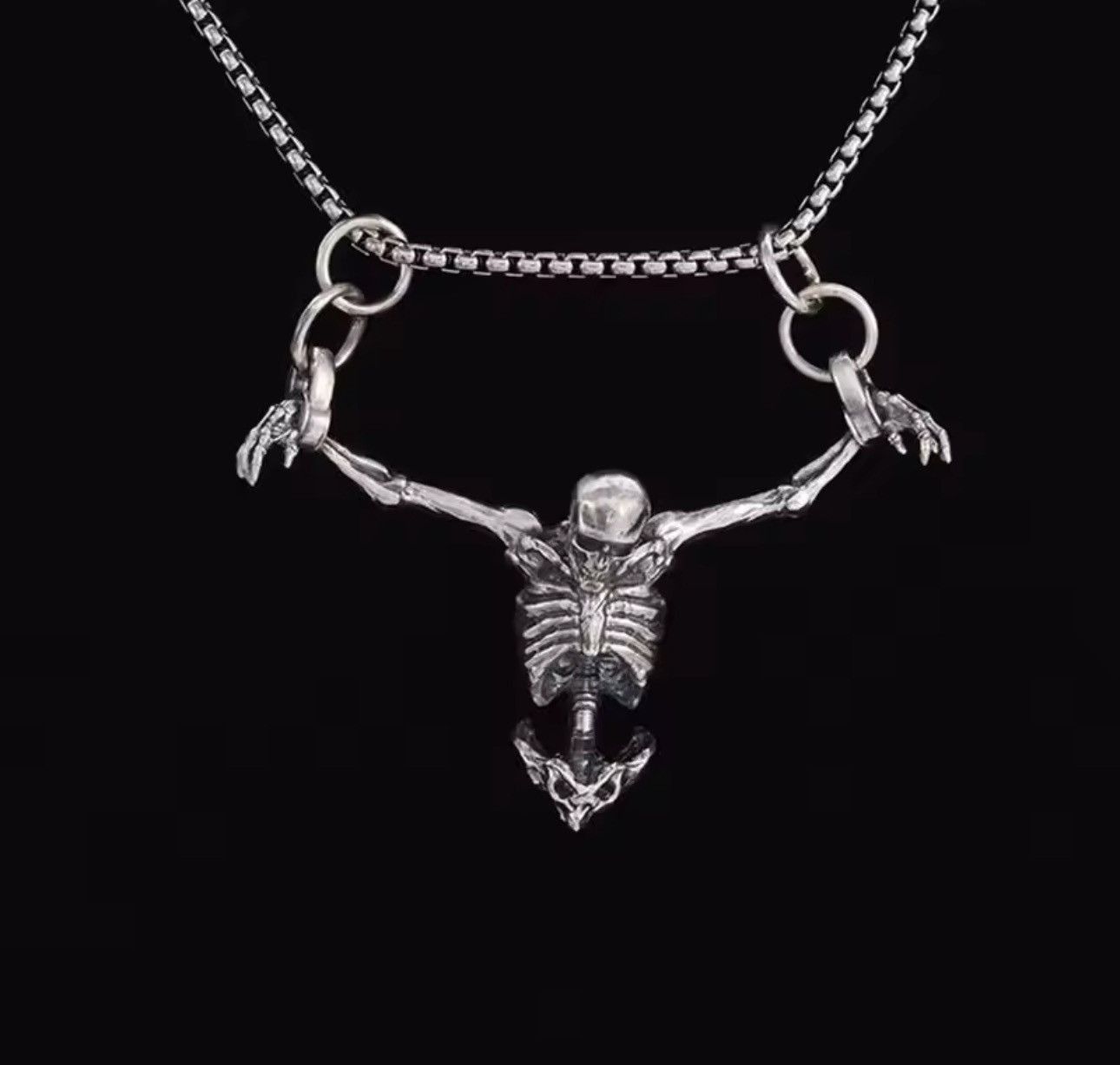 Japanese Brand Hanging Skeleton Necklace Size ONE SIZE - 1 Thumbnail