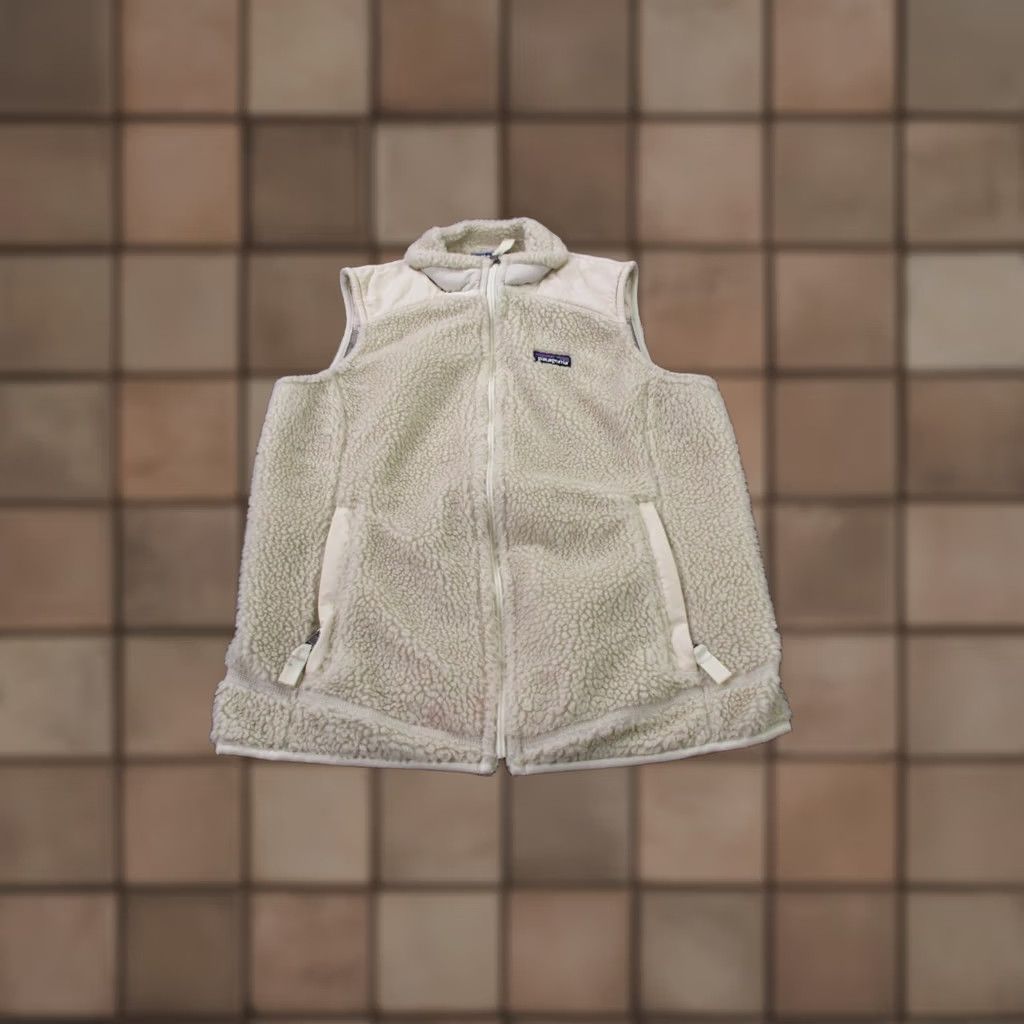 Patagonia Patagonia Vest Jacket Women M Beige Fleece Zip Pockets Windbreaker Outdoor Hiking 23081 Size M / US 6-8 / IT 42-44 - 1 Thumbnail