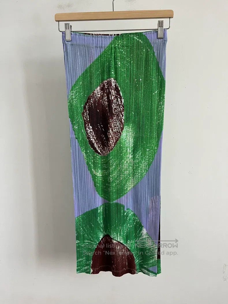 Issey Miyake Issey Miyake size:3 Green Midi Skirt Size 22" - 1 Thumbnail