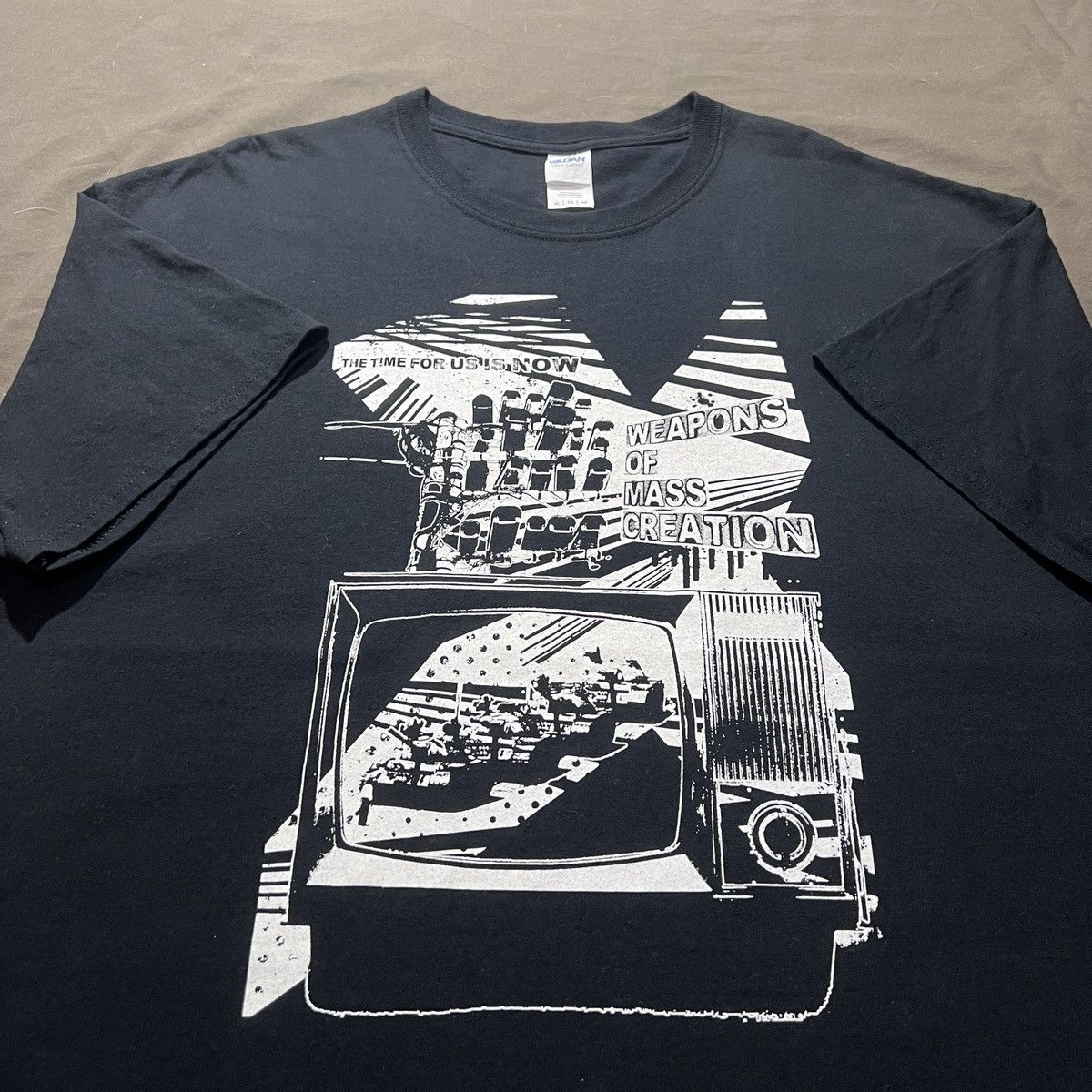 Band Tees Weapons of Mass Creation WOMC TEE XL SOUL HIPHOP FUNK Size US XL / EU 56 / 4 - 1 Thumbnail