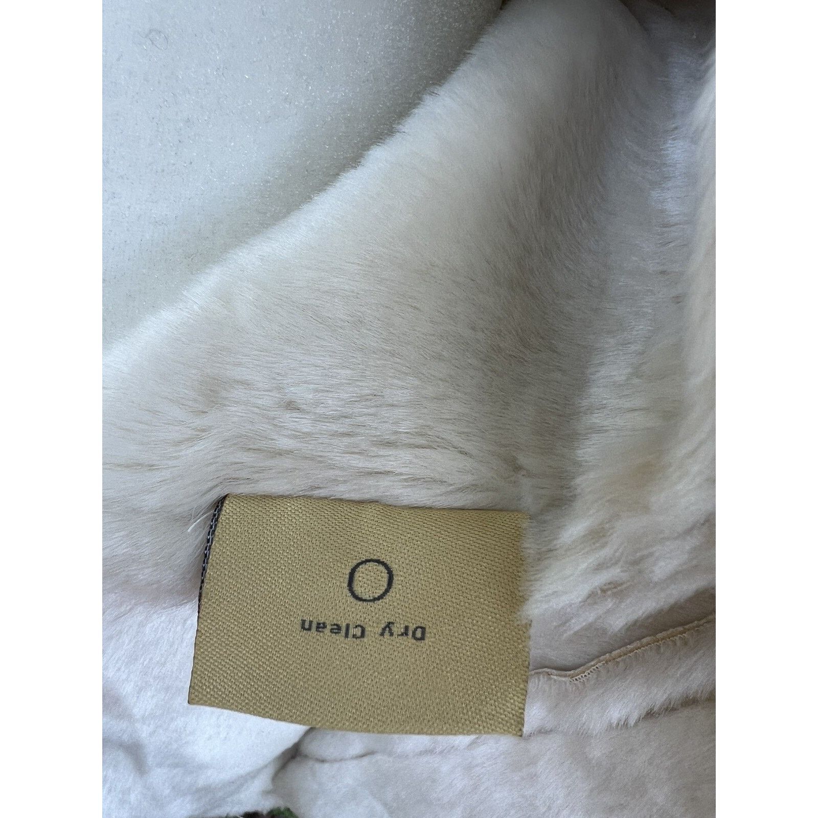 Unconditional UPCOUNTRY by DU MONDE Women's Vest size XL beige fur A000216 Size XL / US 12-14 / IT 48-50 - 11 Thumbnail