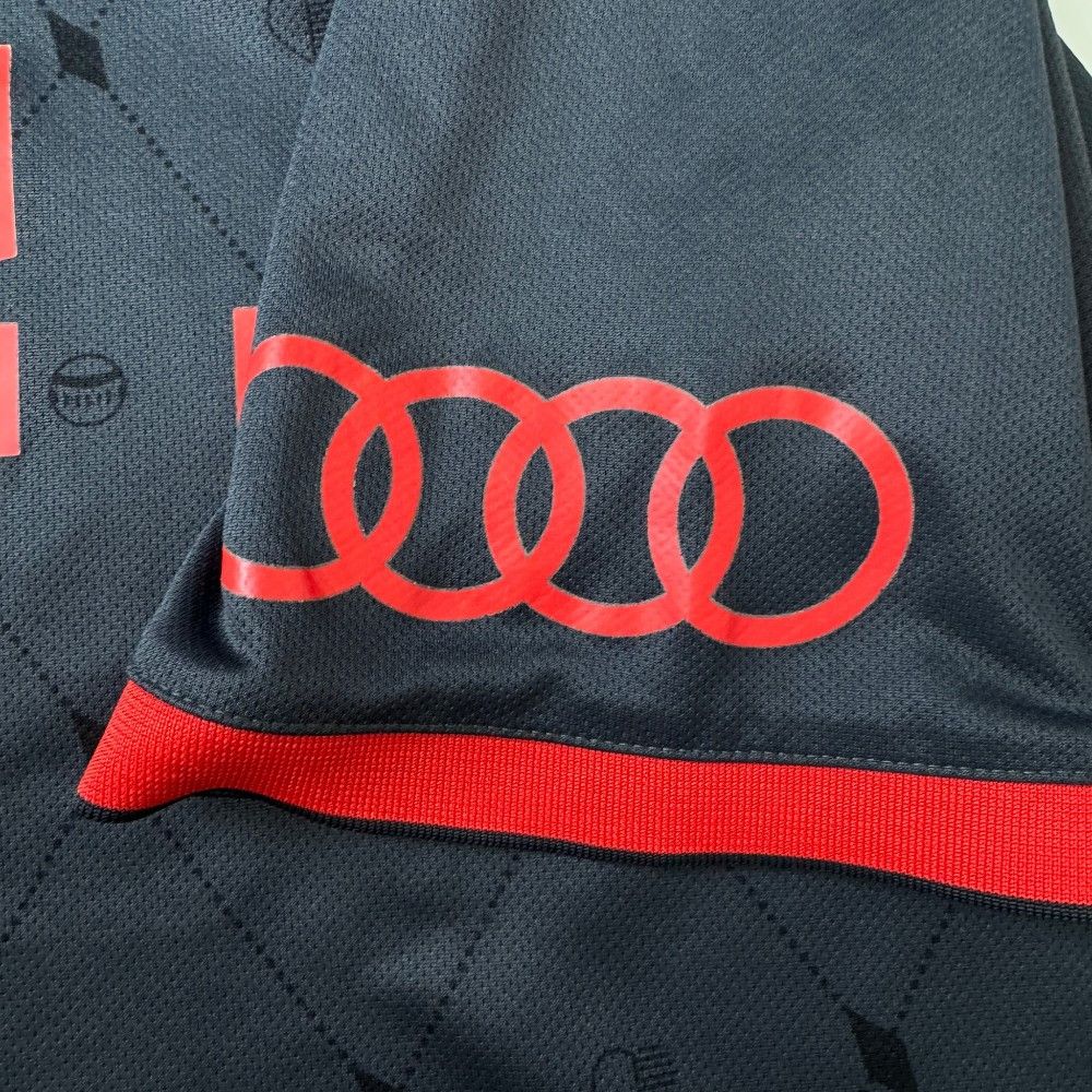 Adidas Bayern Munich 2022-23 Third Shirt Mane #17 Size US M / EU 48-50 / 2 - 8 Thumbnail