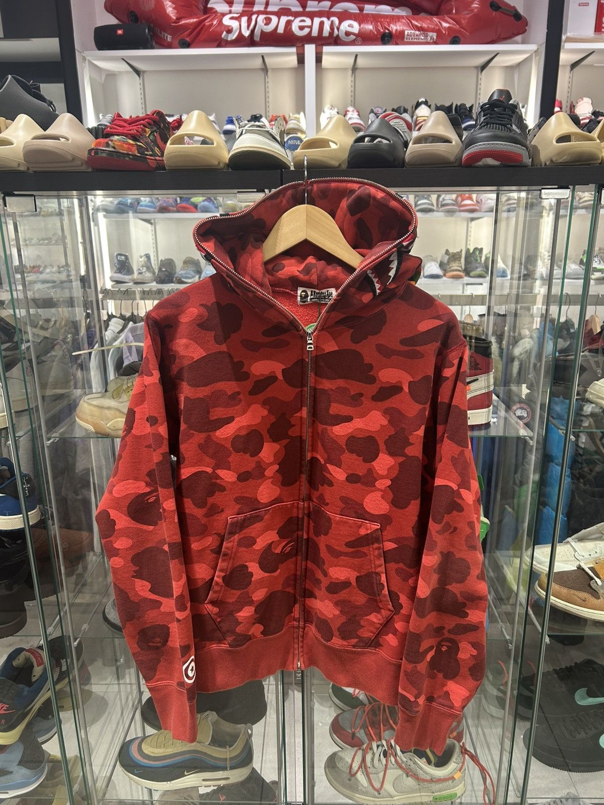 Bape Bape Red camo Shark hoodie Size US L / EU 52-54 / 3 - 1 Thumbnail