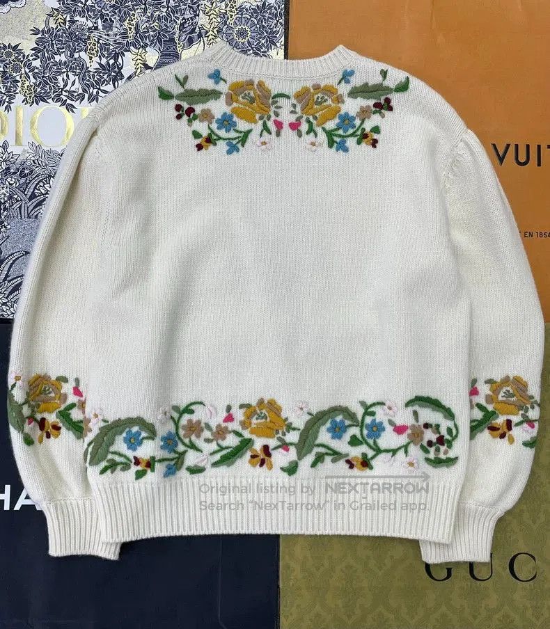 Gucci Gucci White Embroidered Lantern Sleeve Sweater. Size US M / EU 48-50 / 2 - 3 Thumbnail